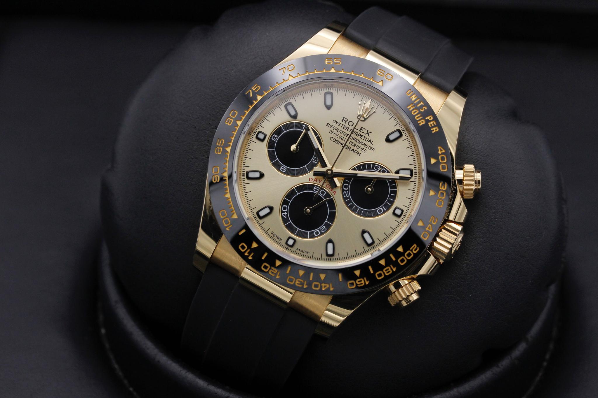 Watch Image 9