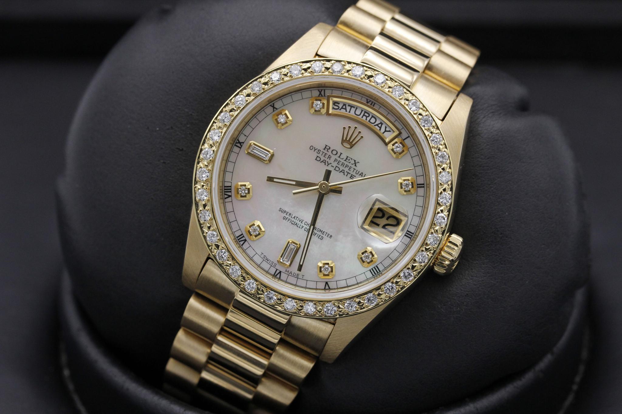 Watch Image 12