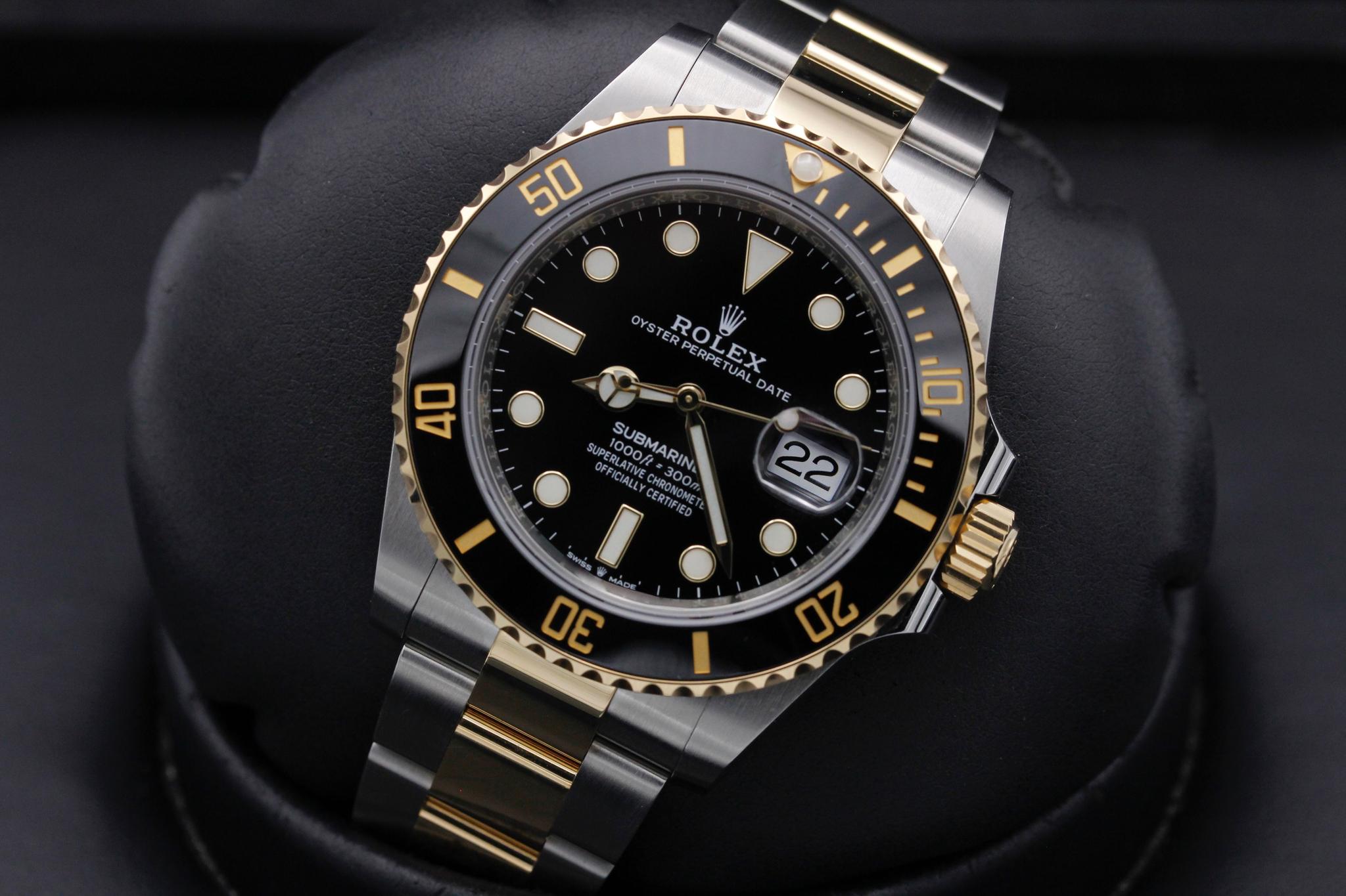 Watch Image 10