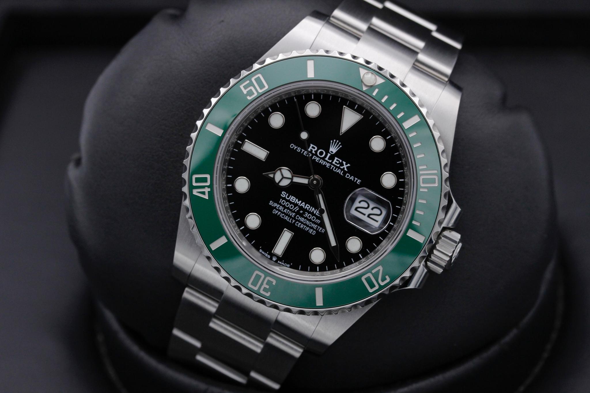 Watch Image 10