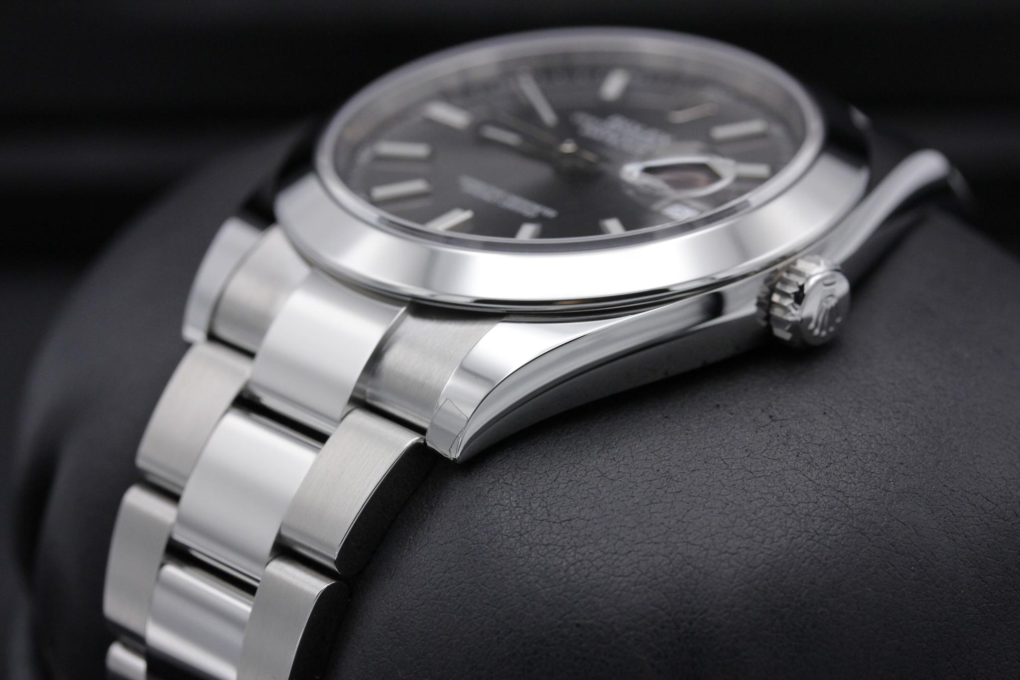 Watch Image 2