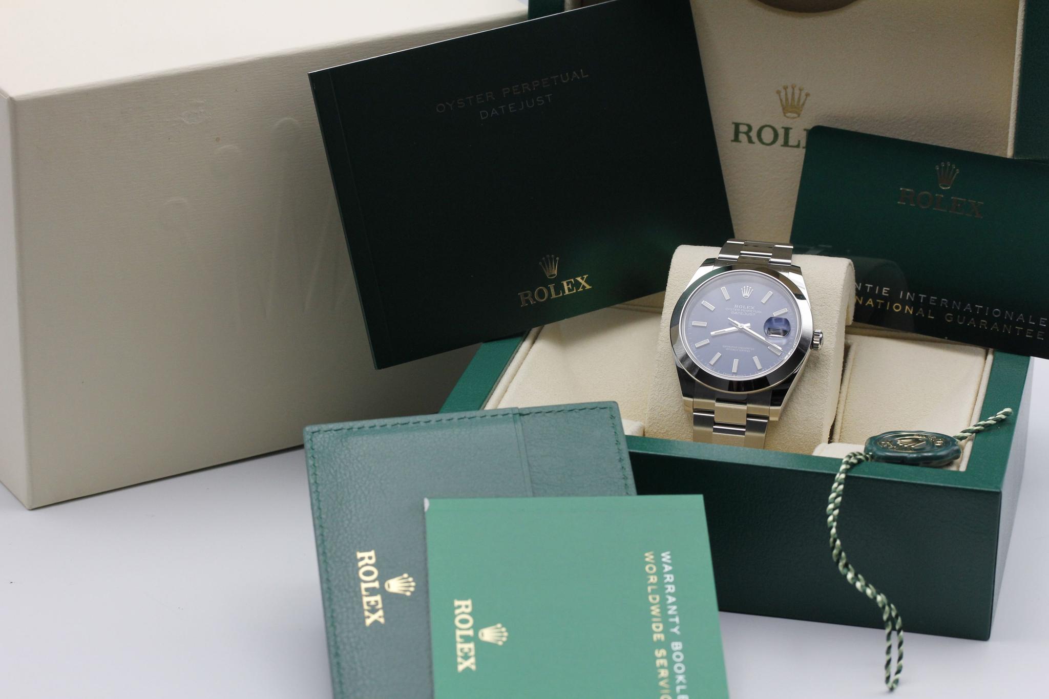 Watch Image 11