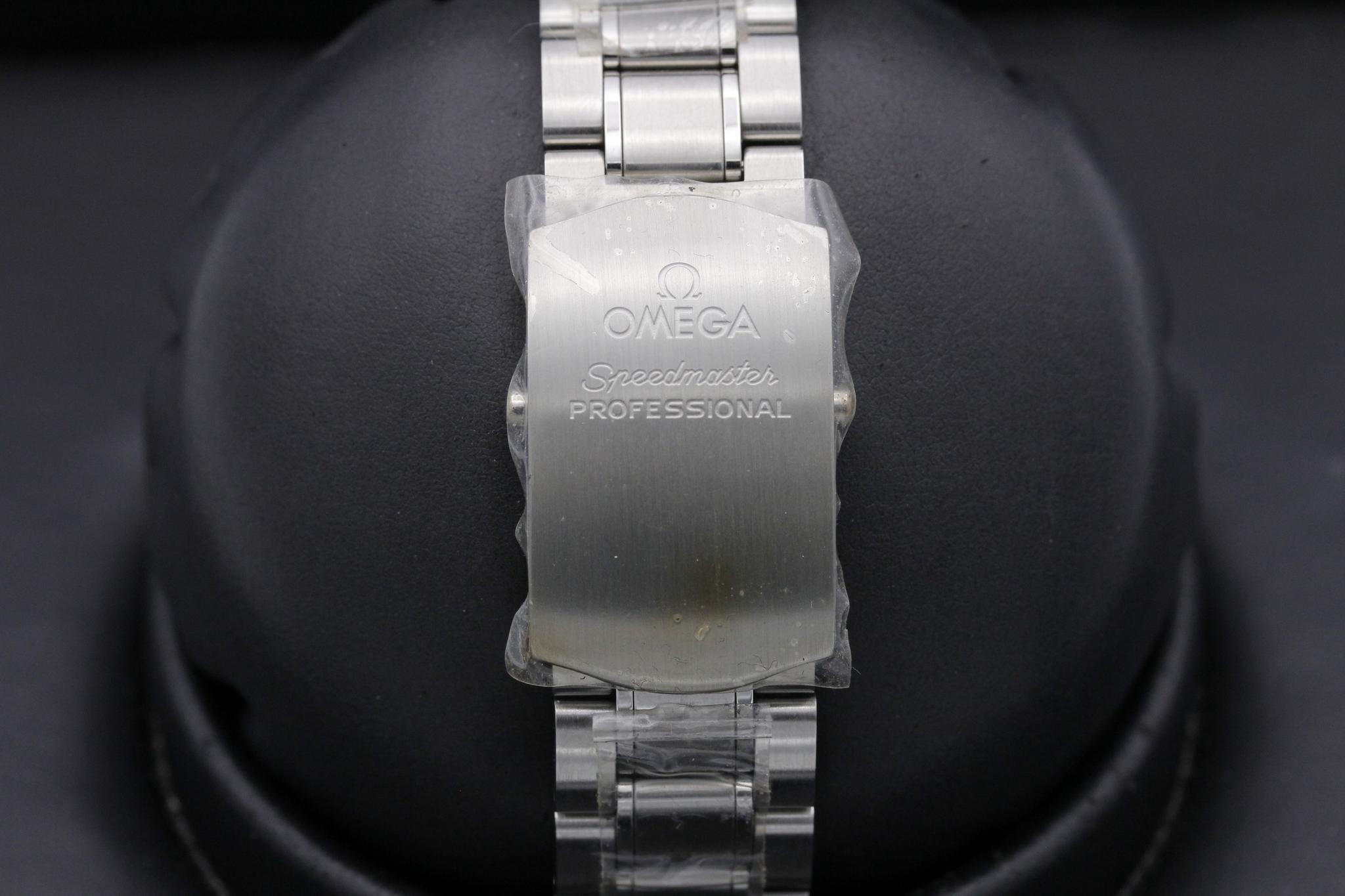 Watch Image 8