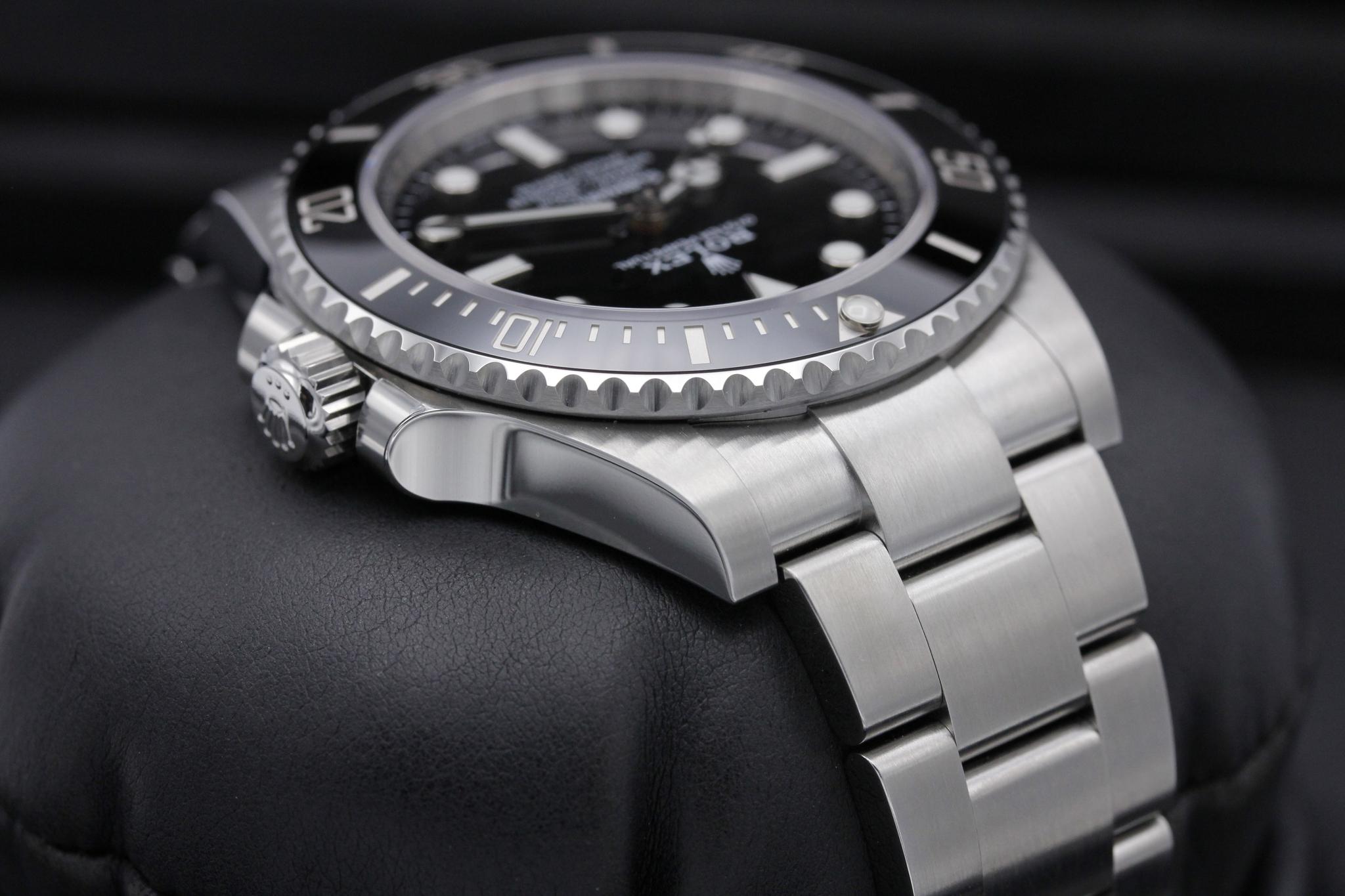 Watch Image 4