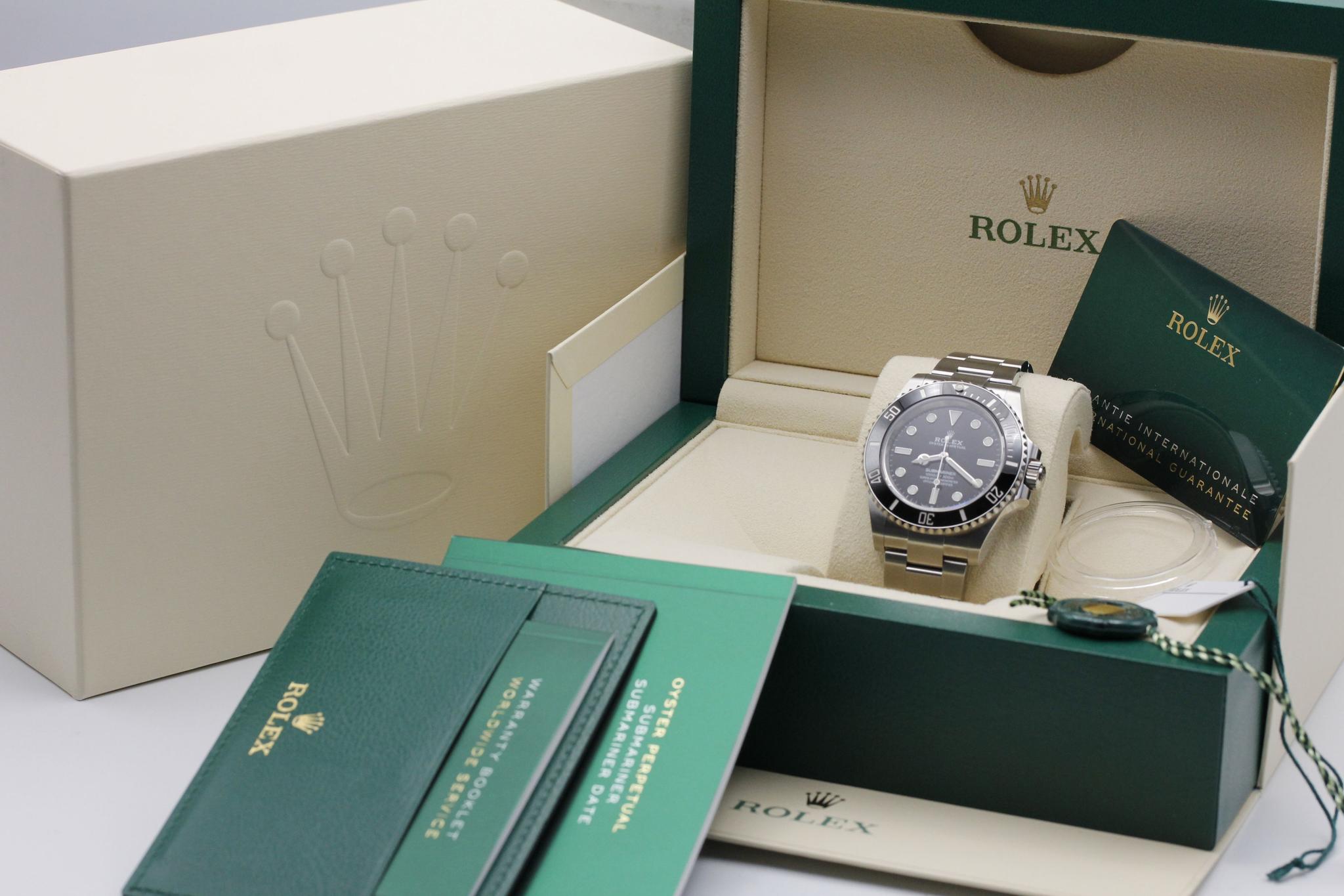 Watch Image 11