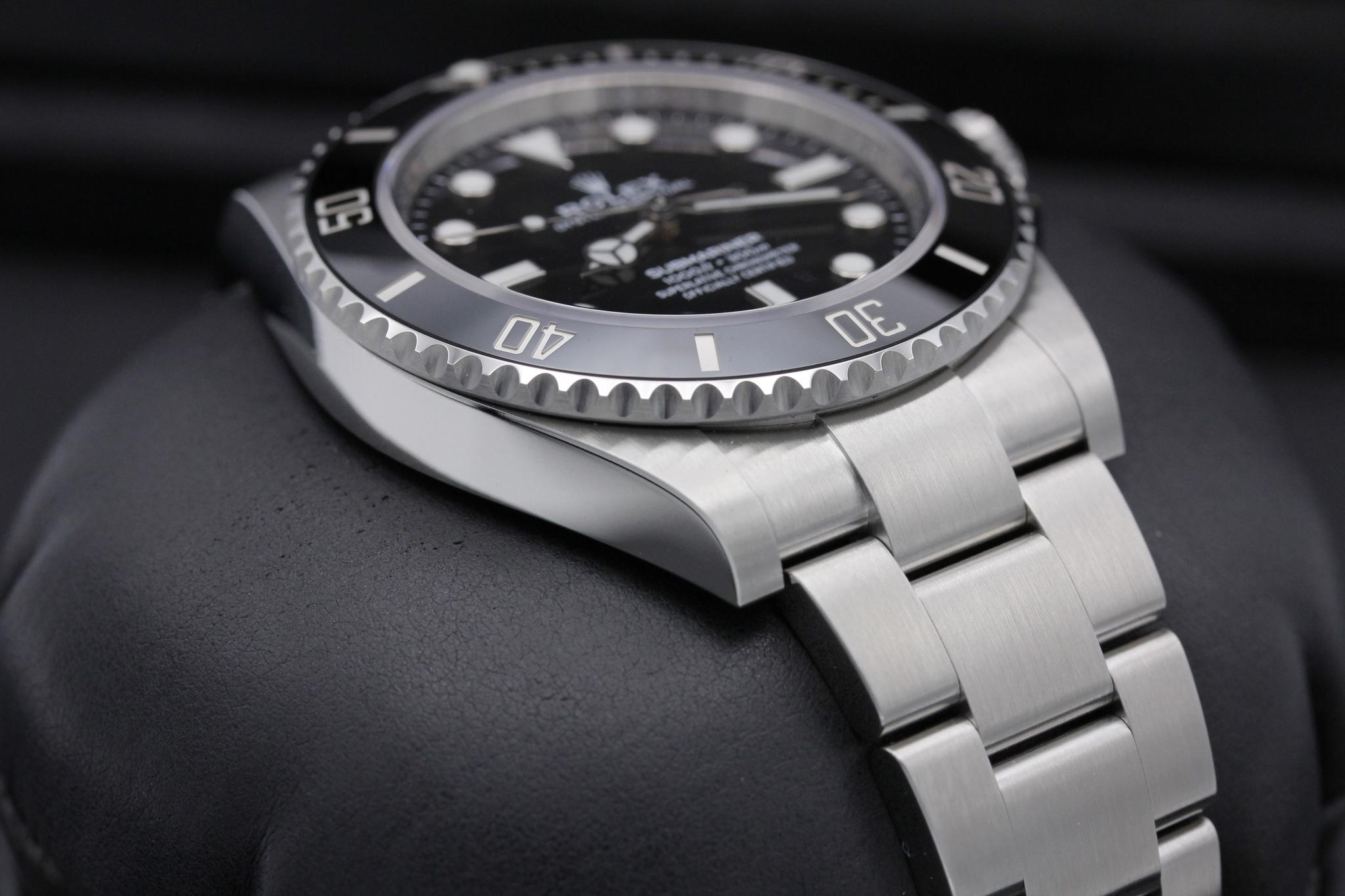 Watch Image 6