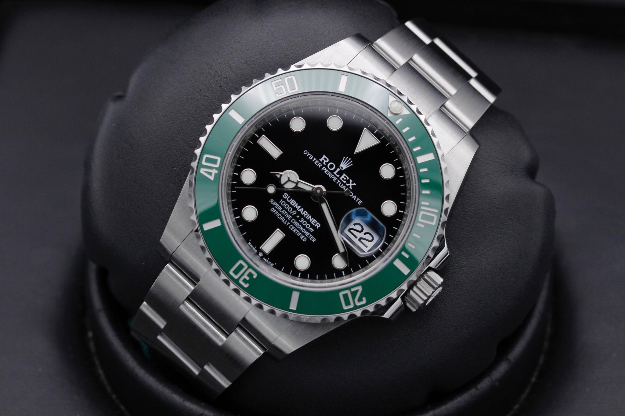 Watch Image 10