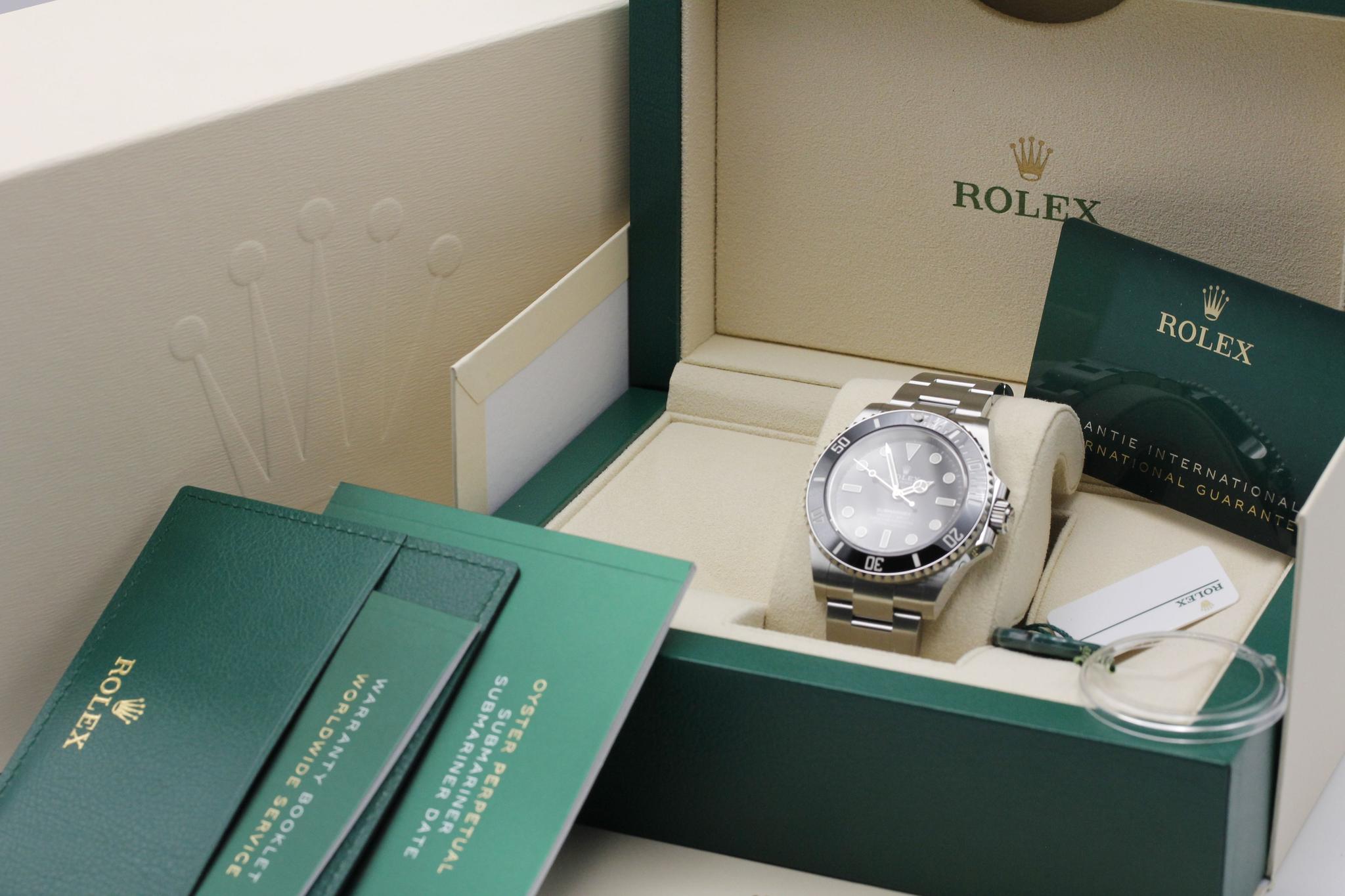 Watch Image 11