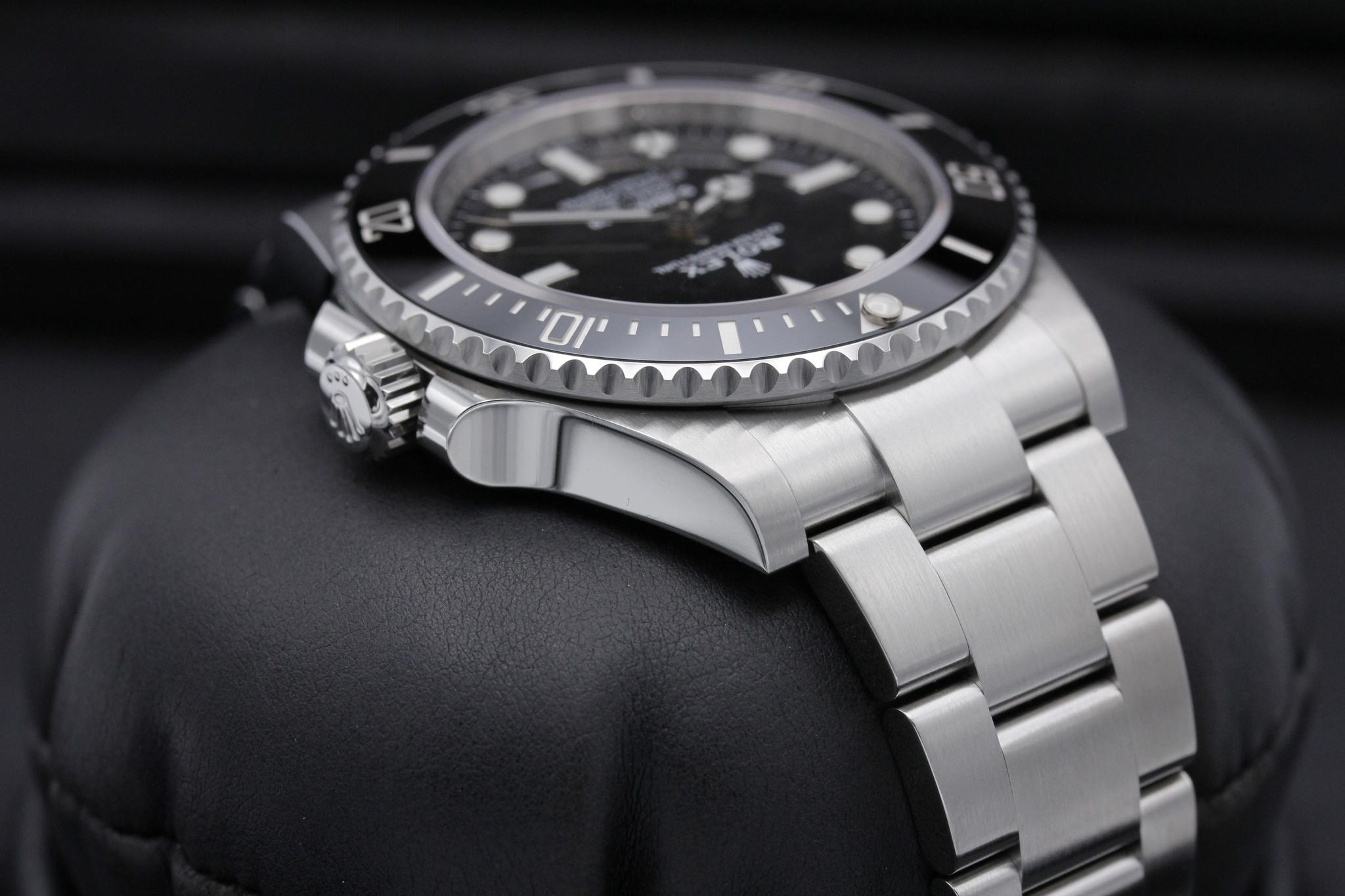Watch Image 4