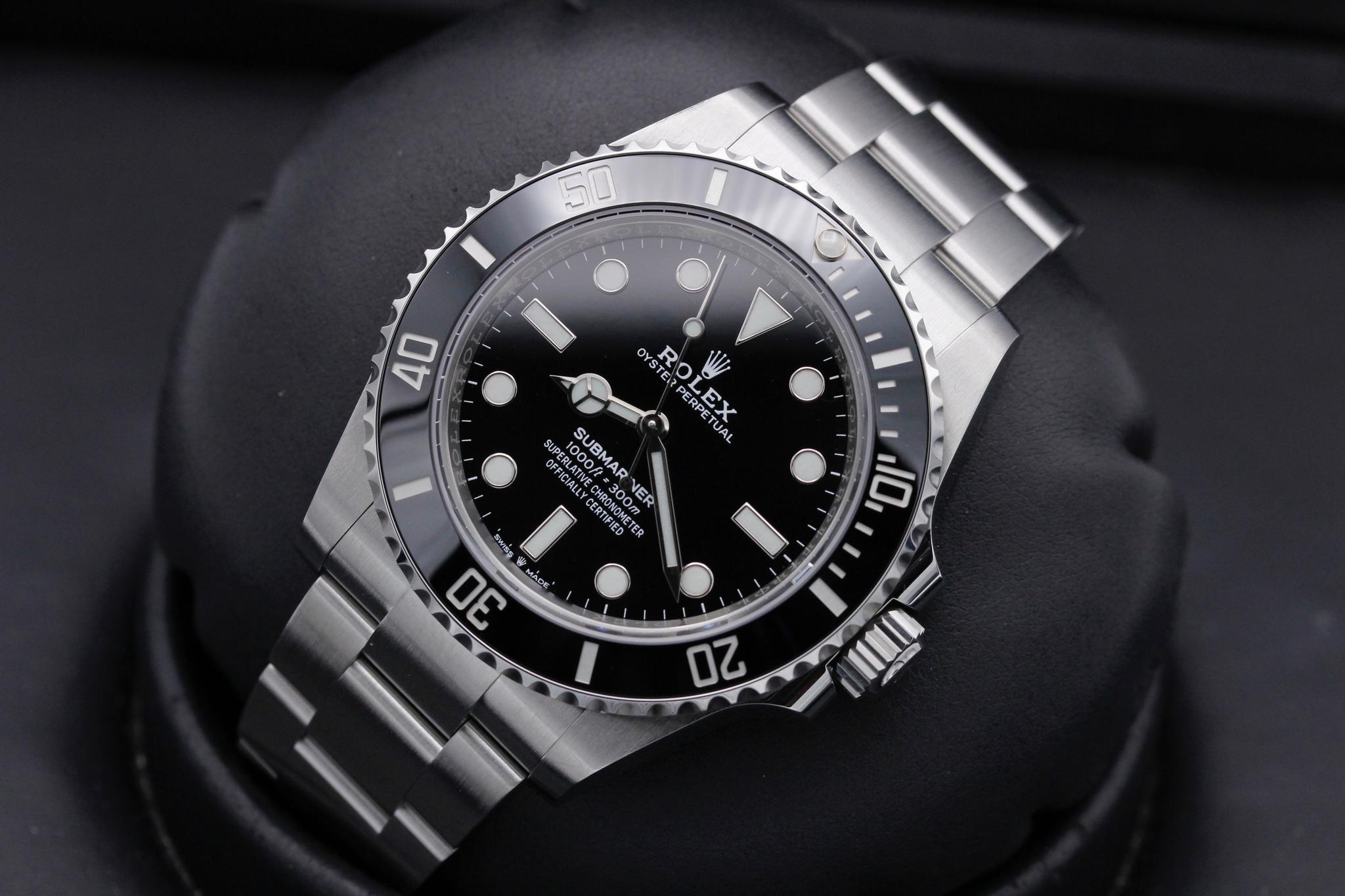 Watch Image 10