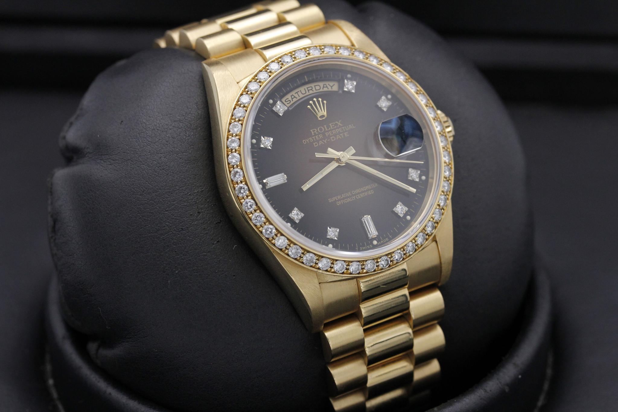 Watch Image 13