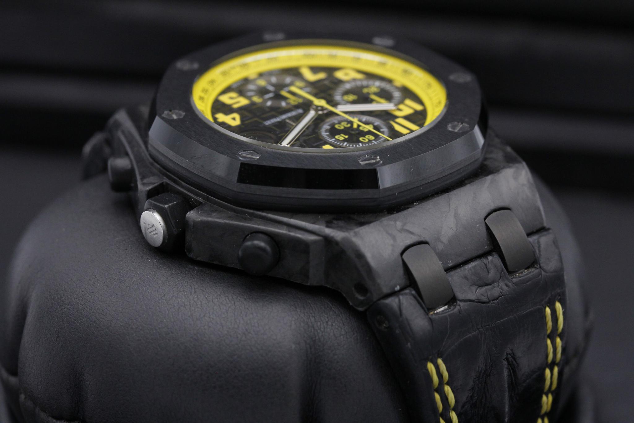 Watch Image 4