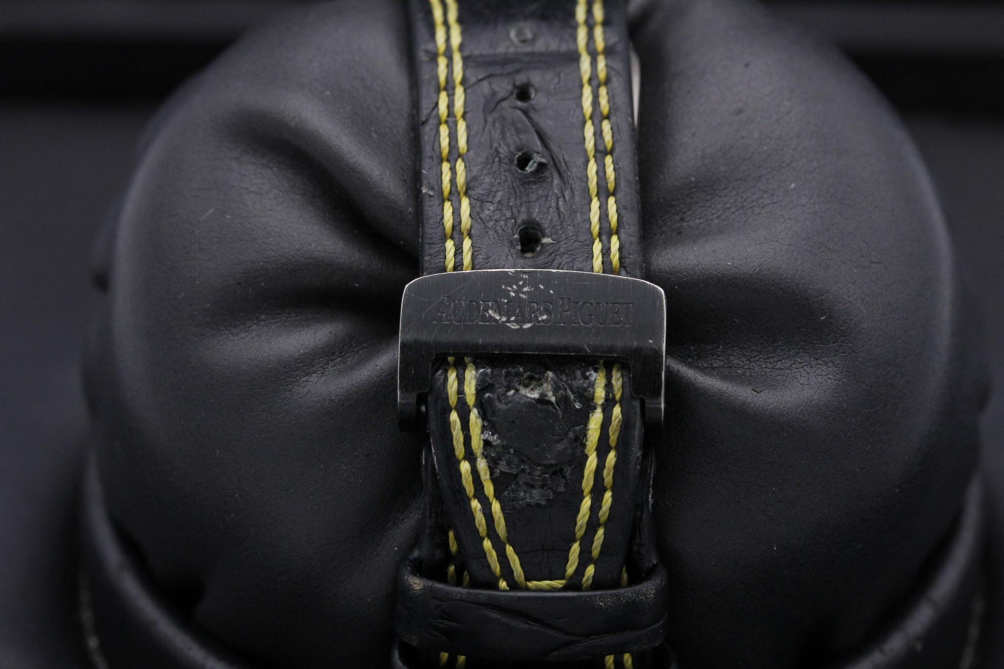 Watch Image 8