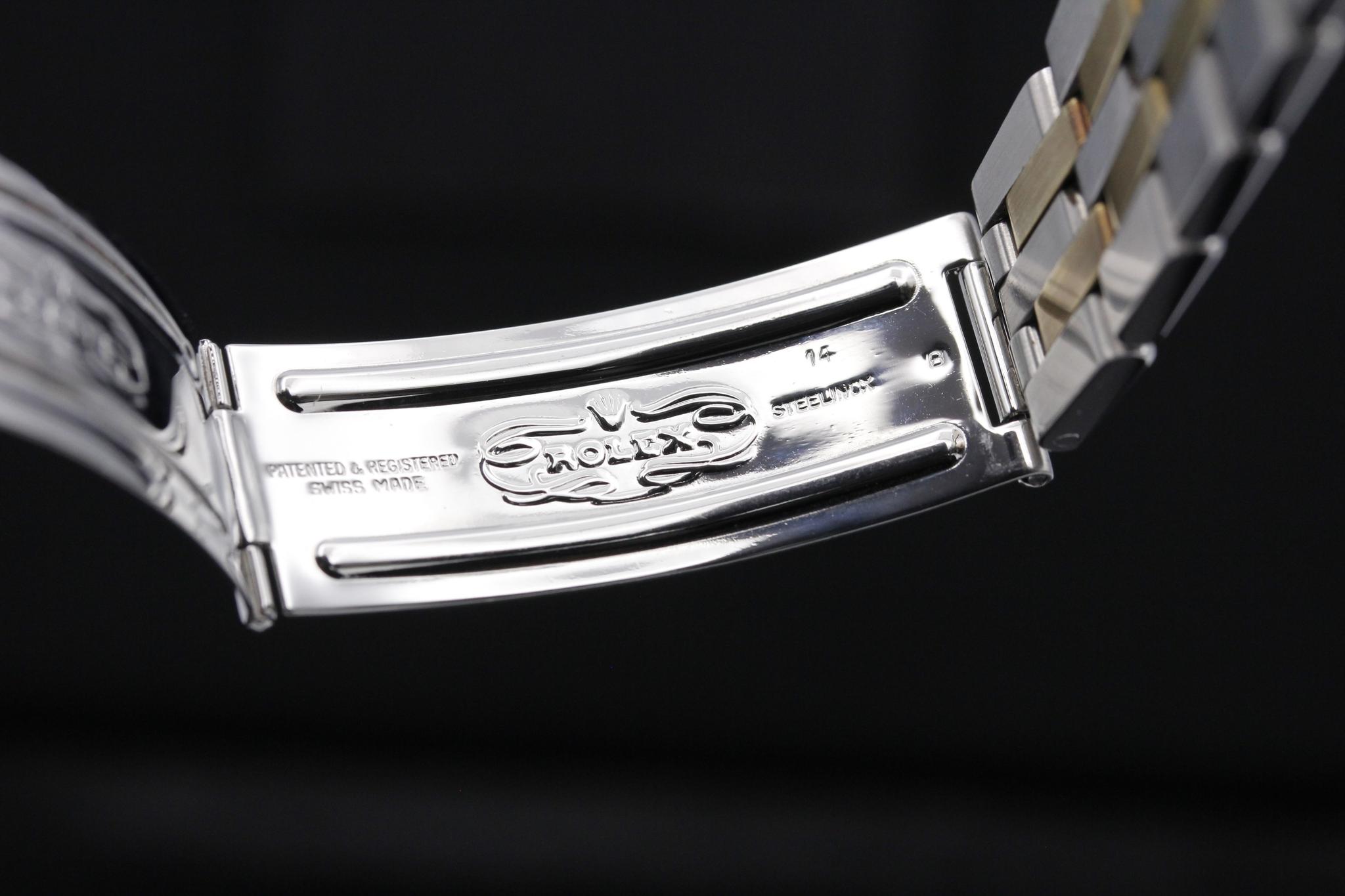 Watch Image 10