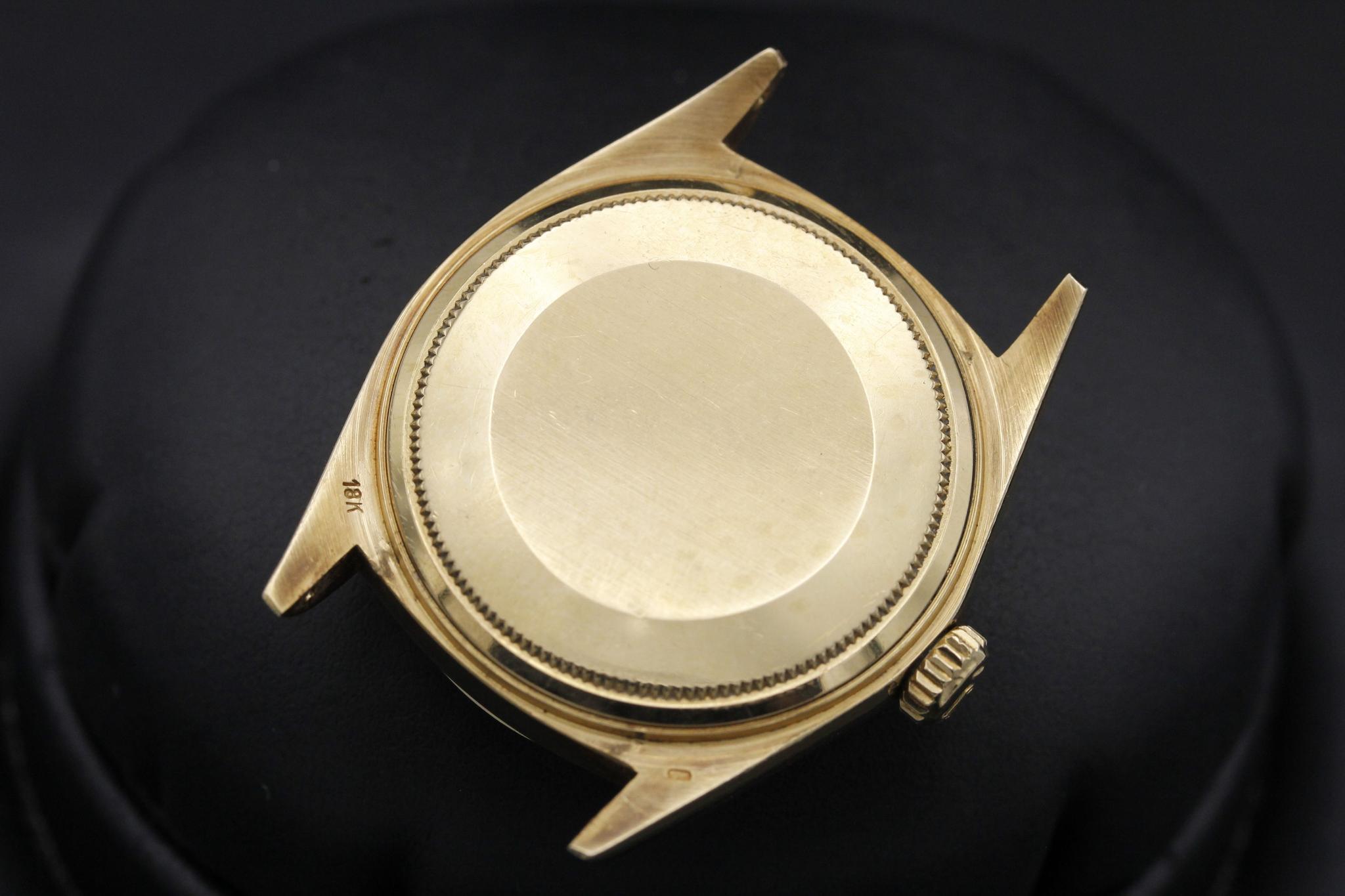 Watch Image 9