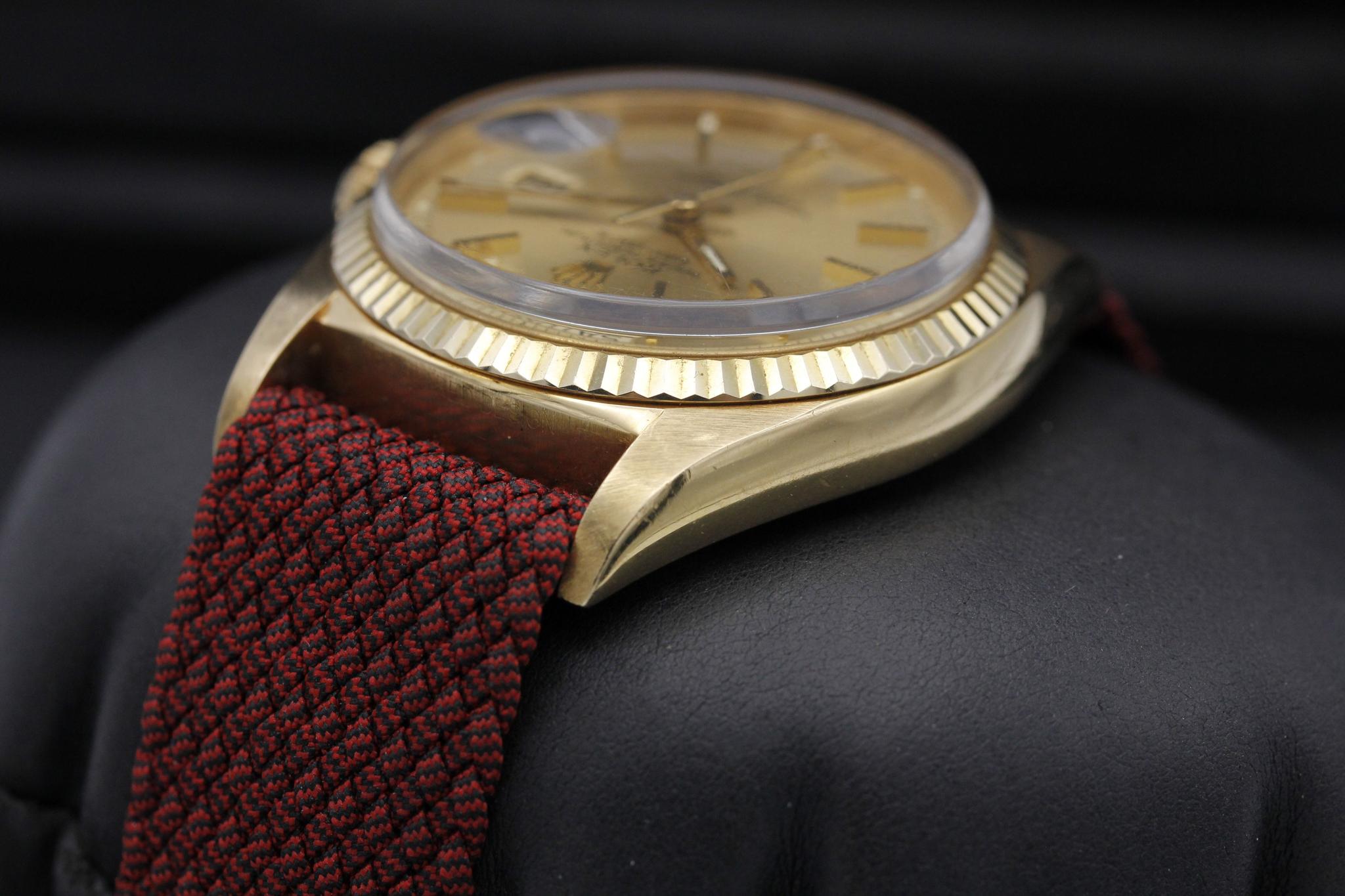 Watch Image 6