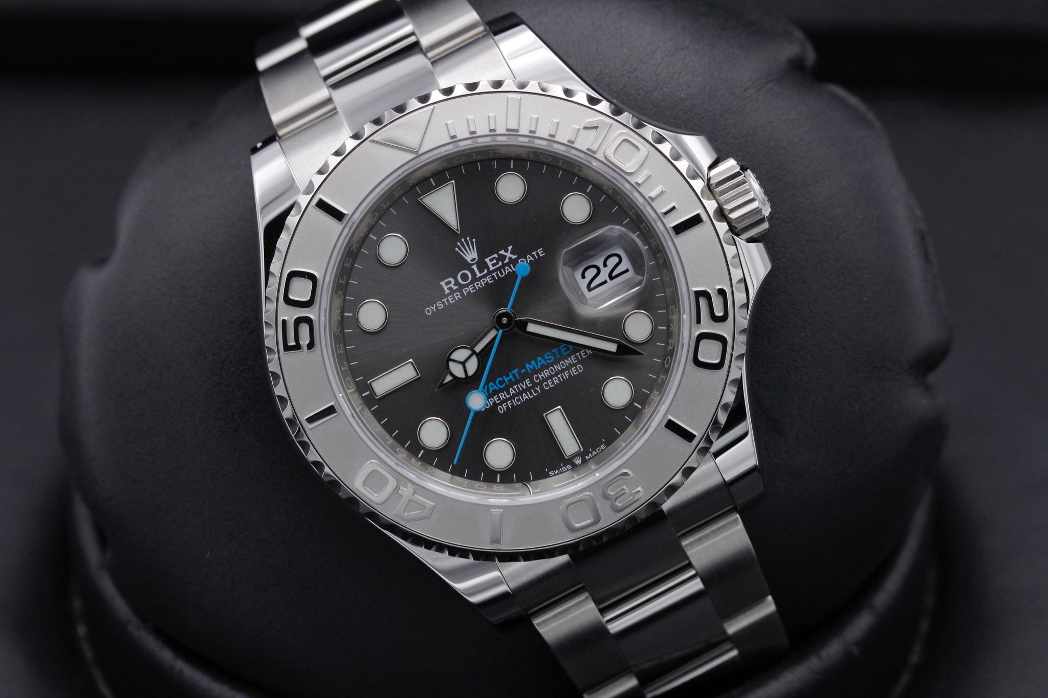 Watch Image 9