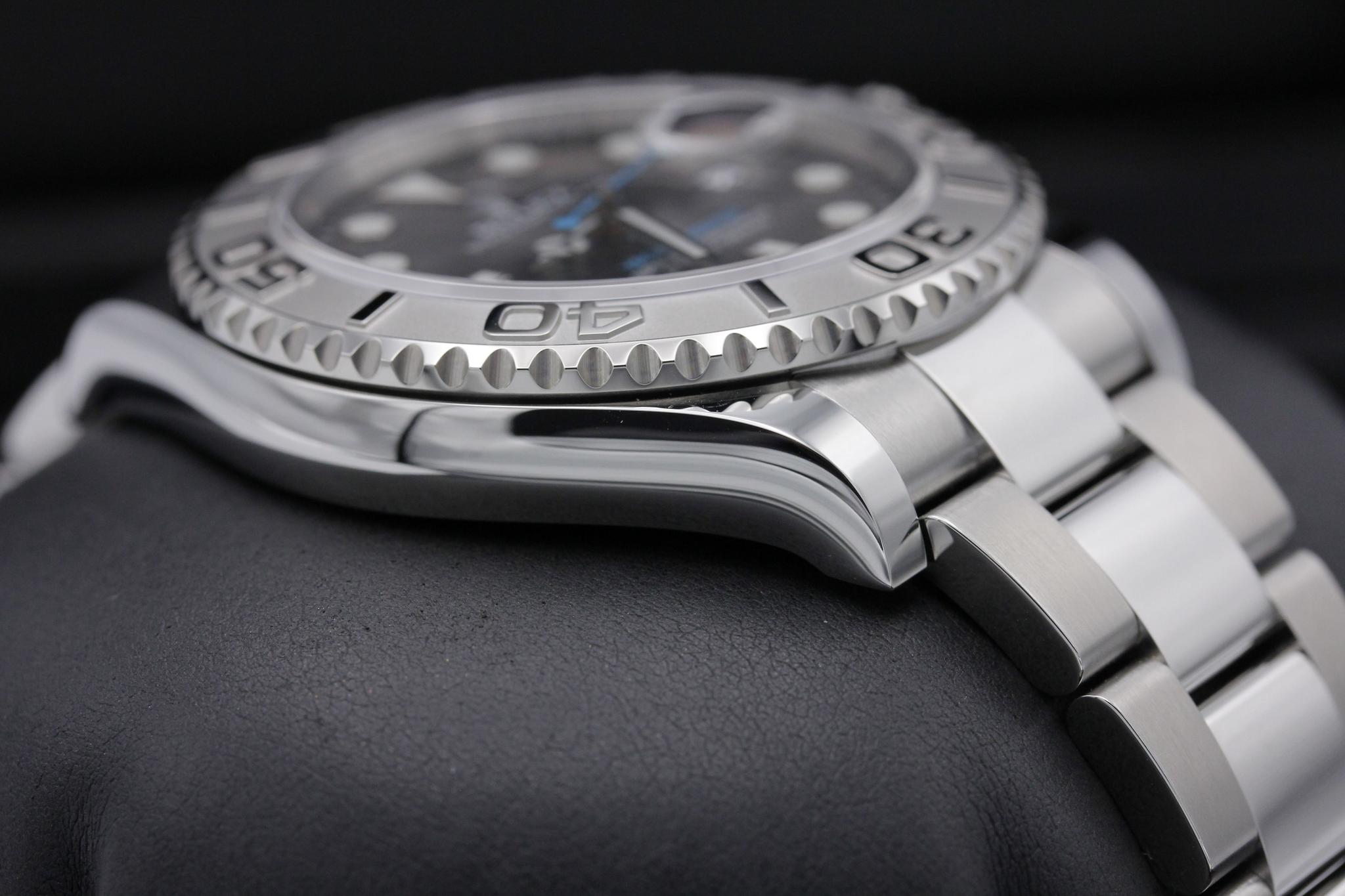 Watch Image 6