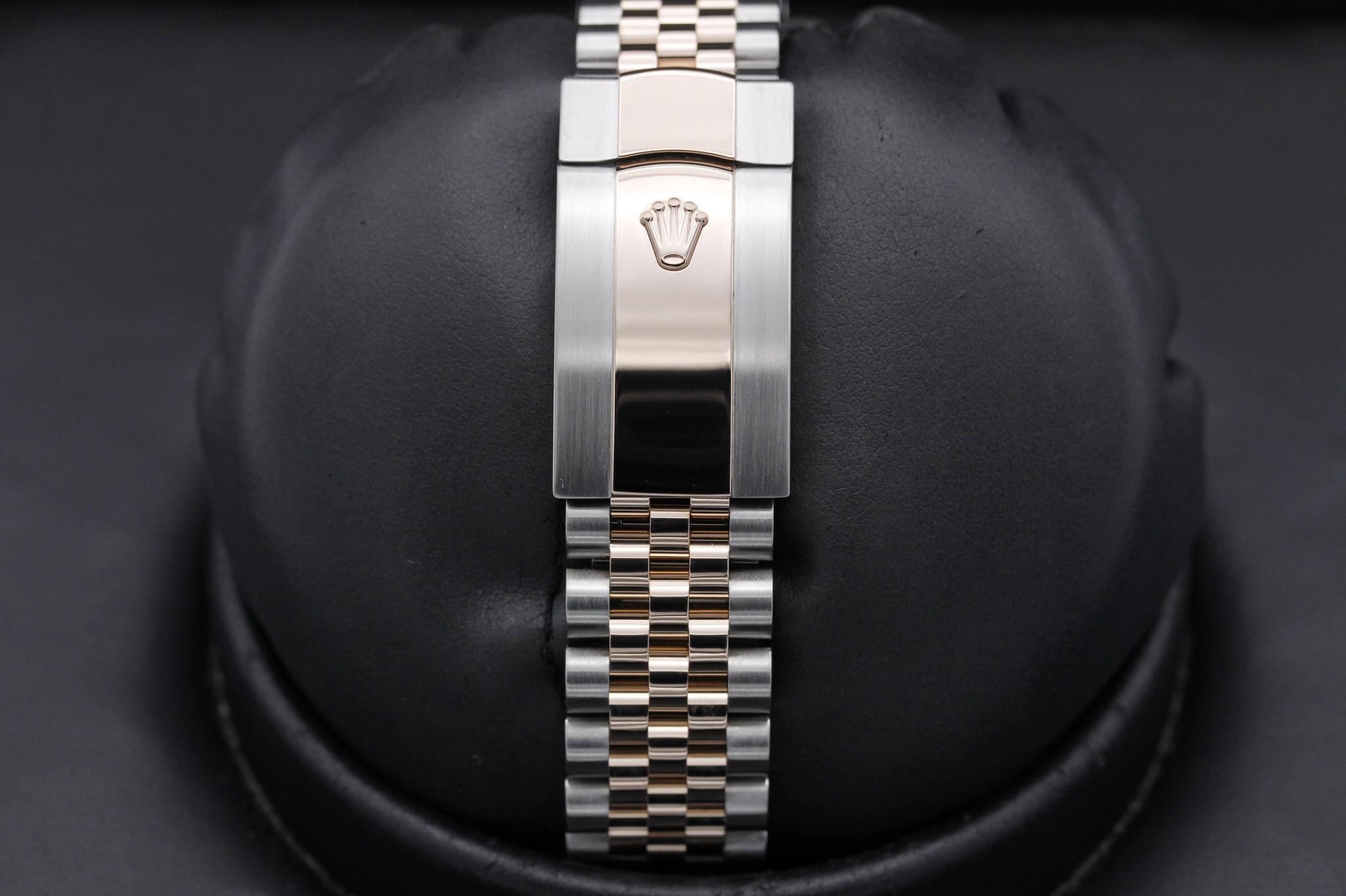 Watch Image 7