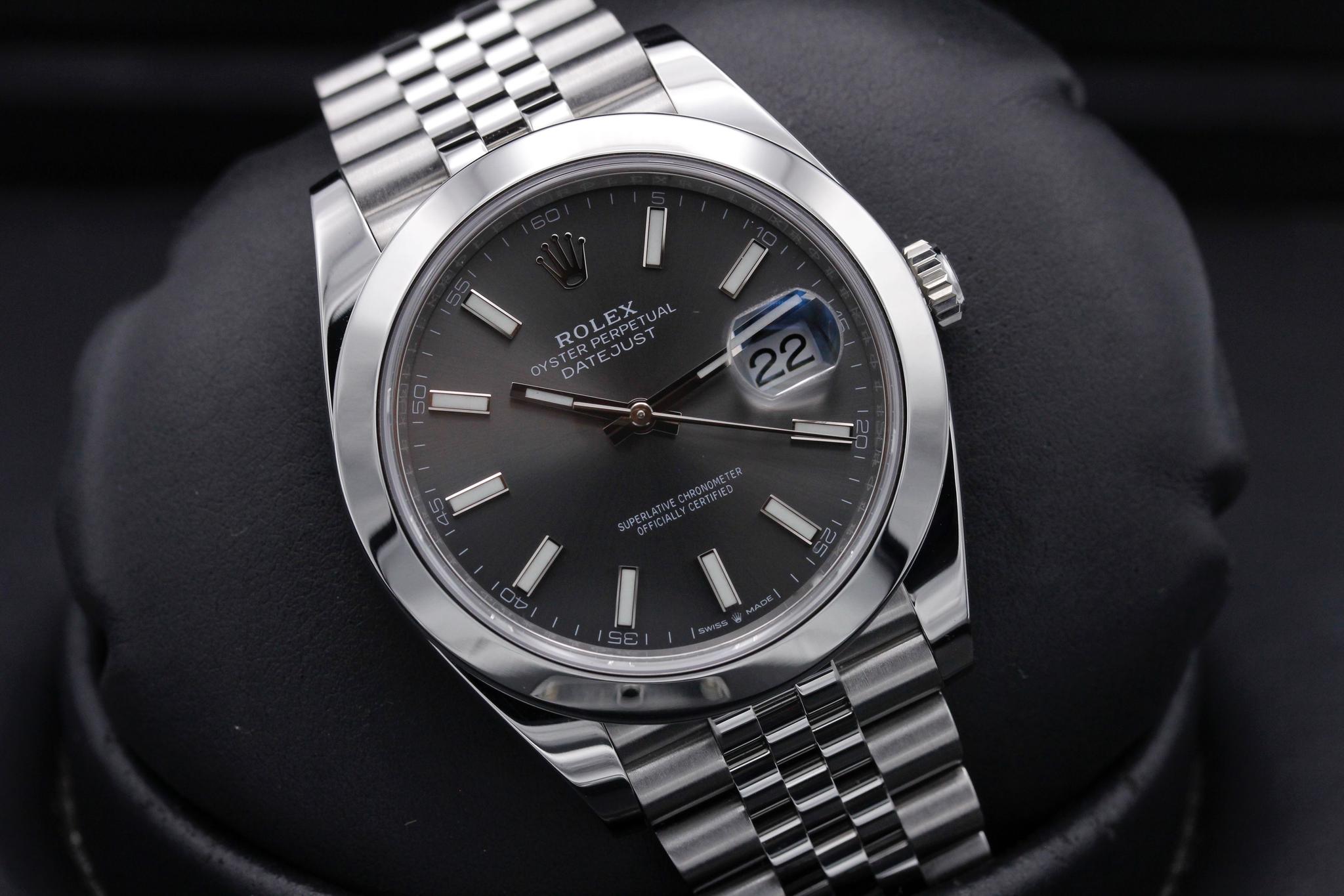 Watch Image 9