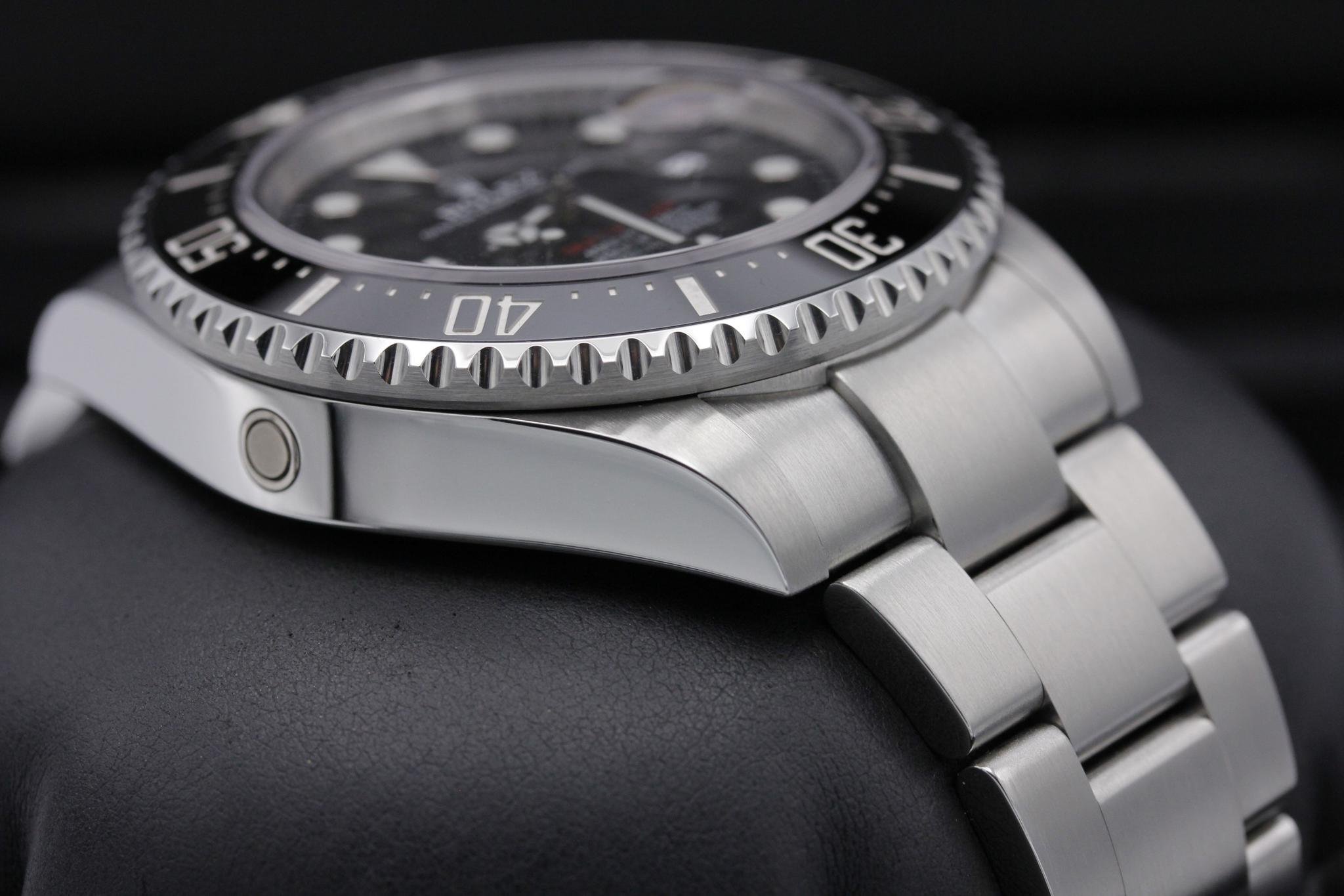 Watch Image 6