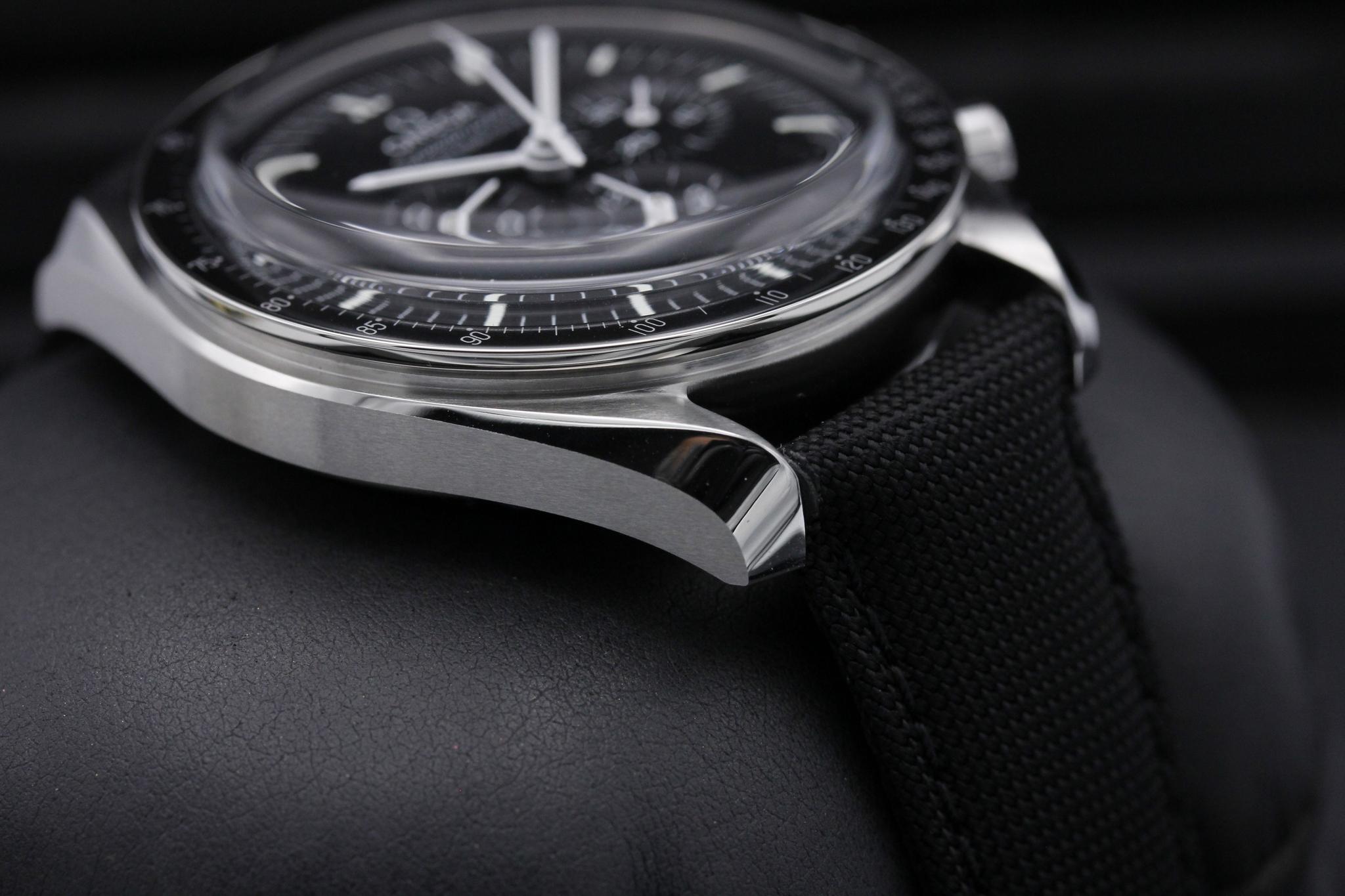 Watch Image 6