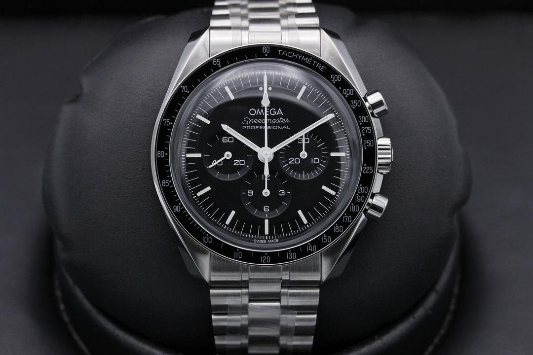 Omega Speedmaster 2021 "Hesalite" 310.30.42.50.01.001