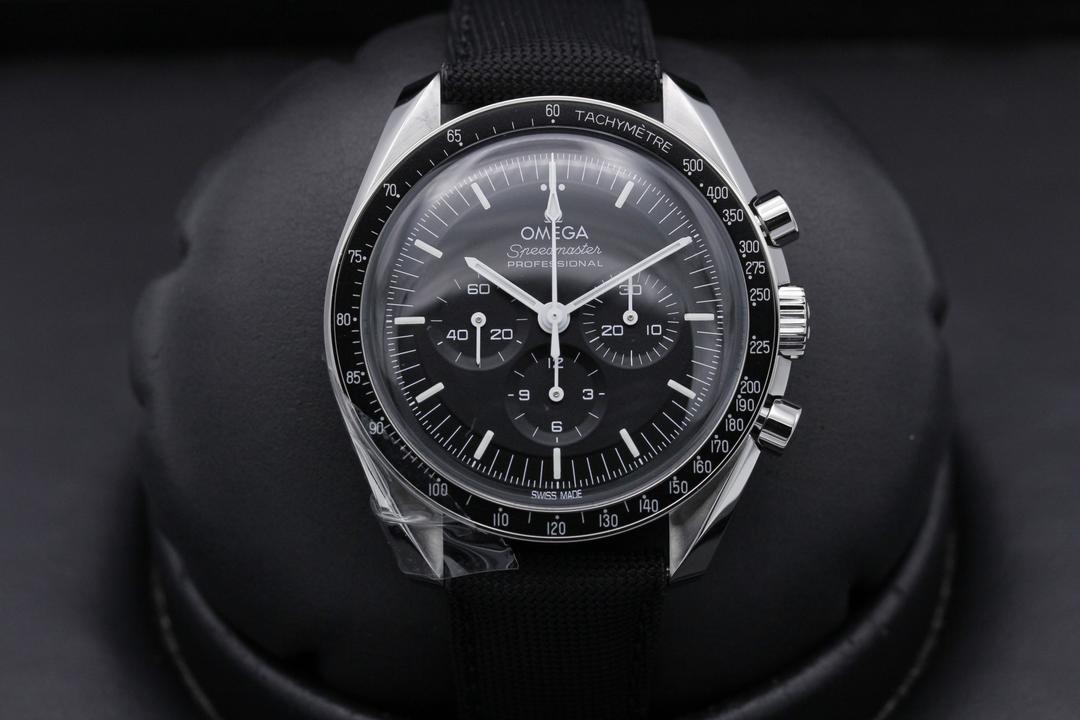 Omega Speedmaster 2021 "Hesalite" 310.32.42.50.01.001