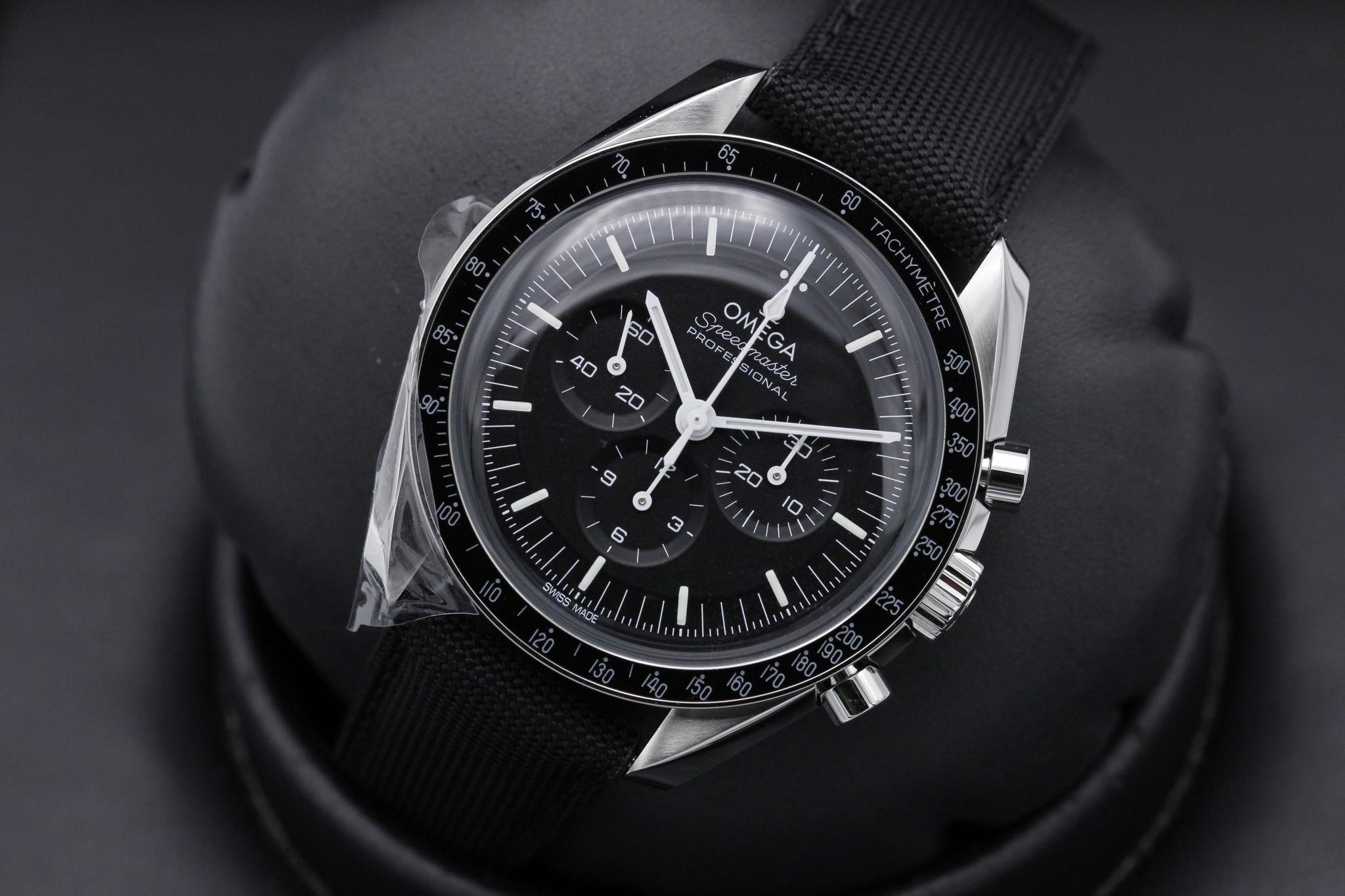 Watch Image 9