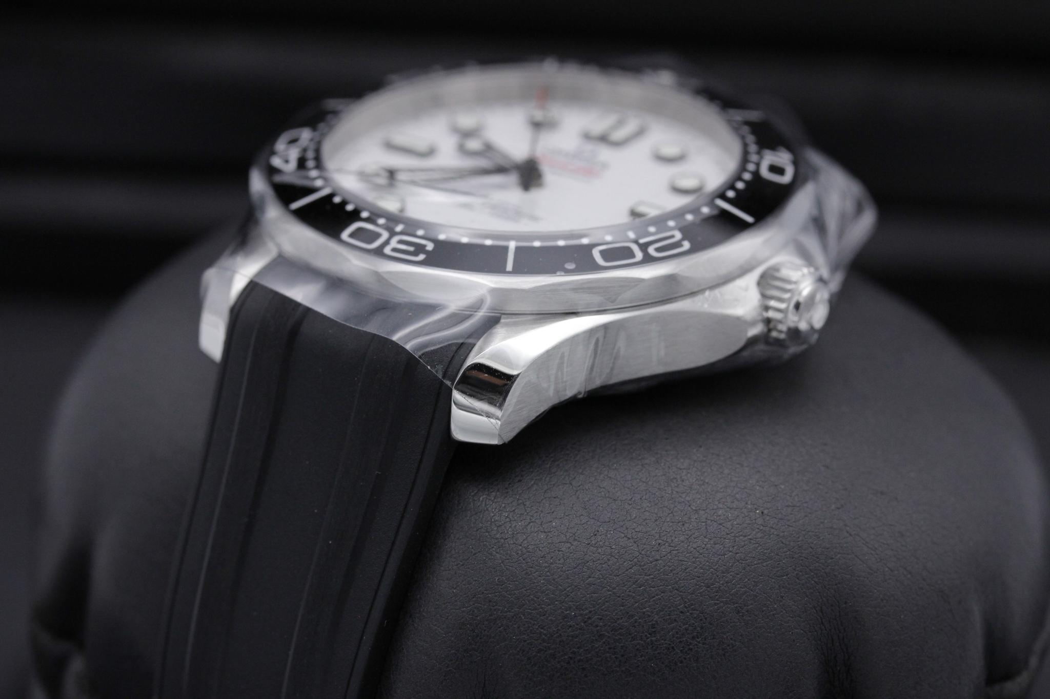 Watch Image 2