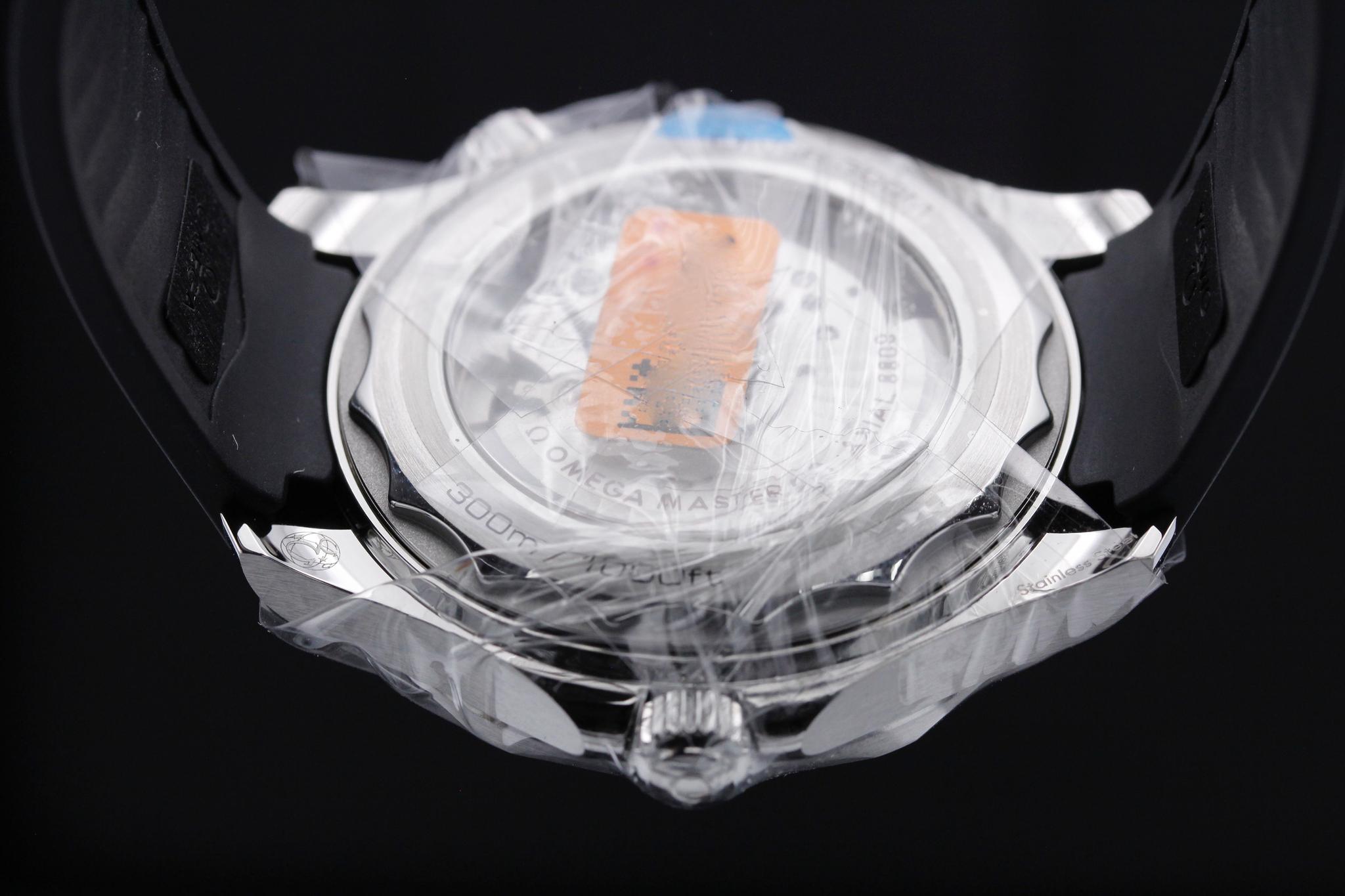 Watch Image 7