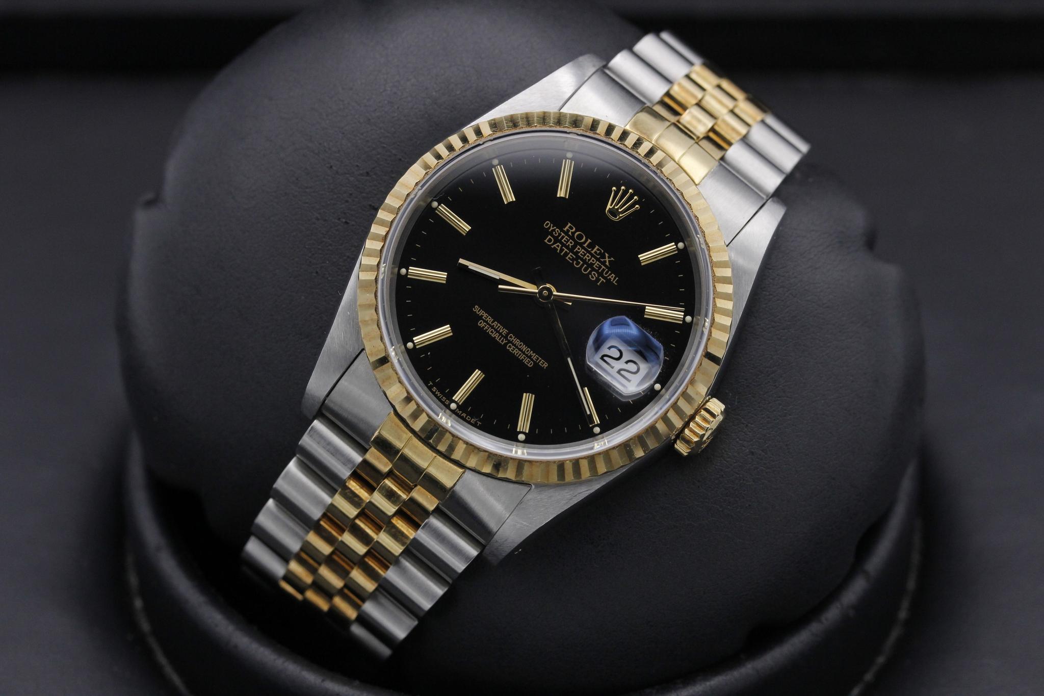 Watch Image 11