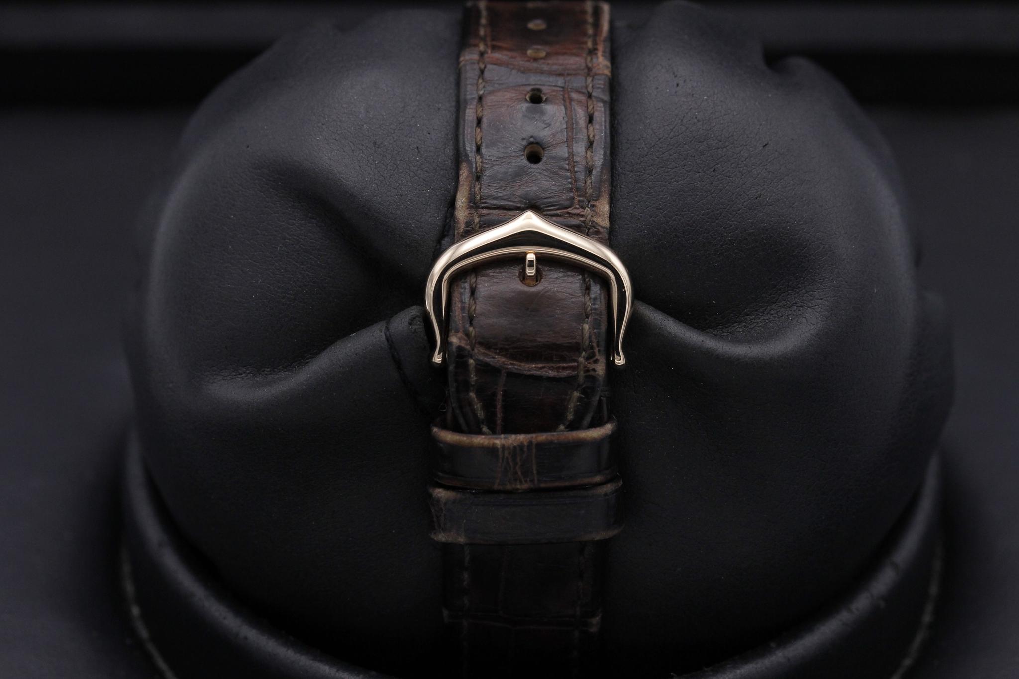 Watch Image 8