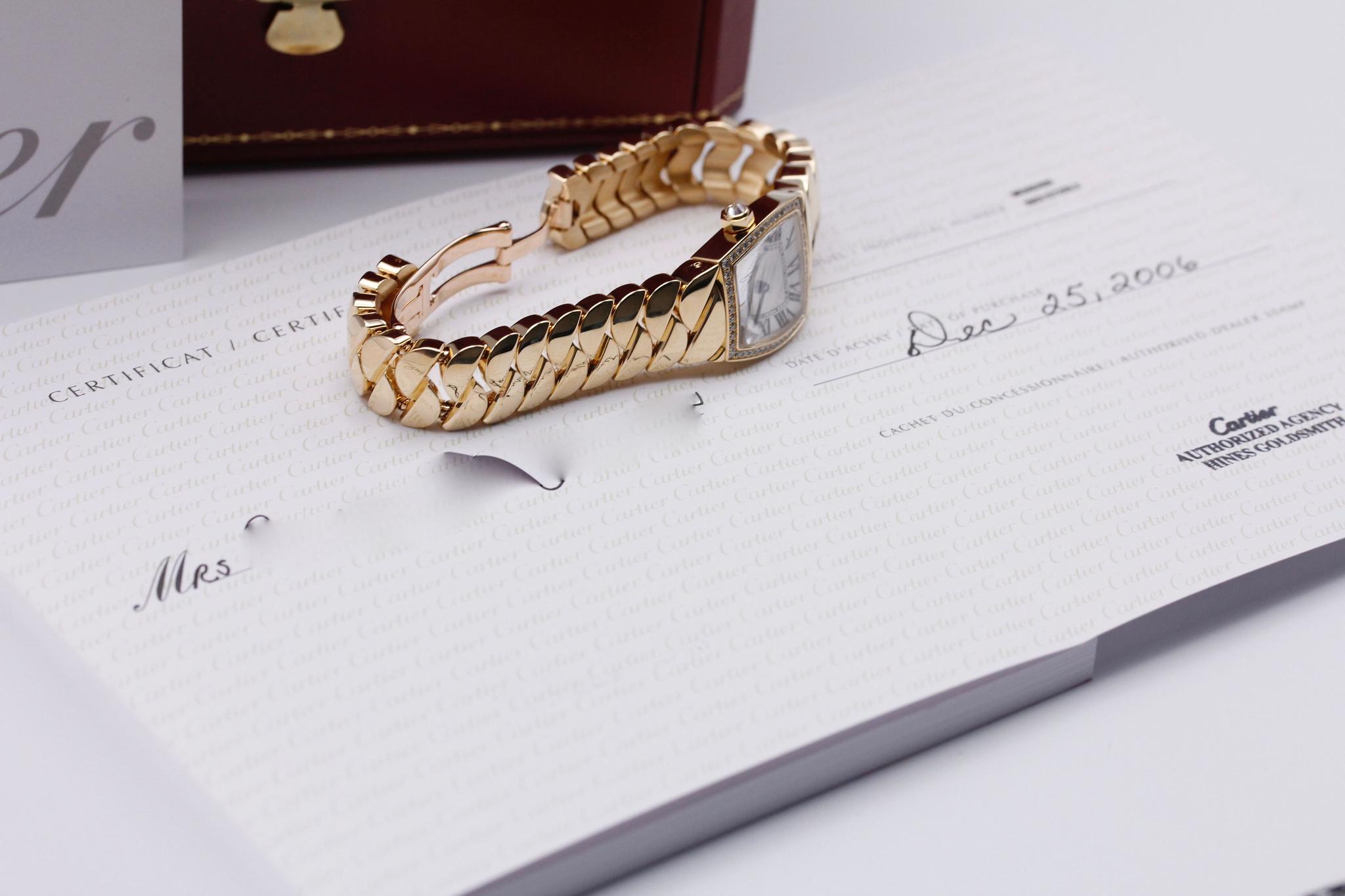 Watch Image 12