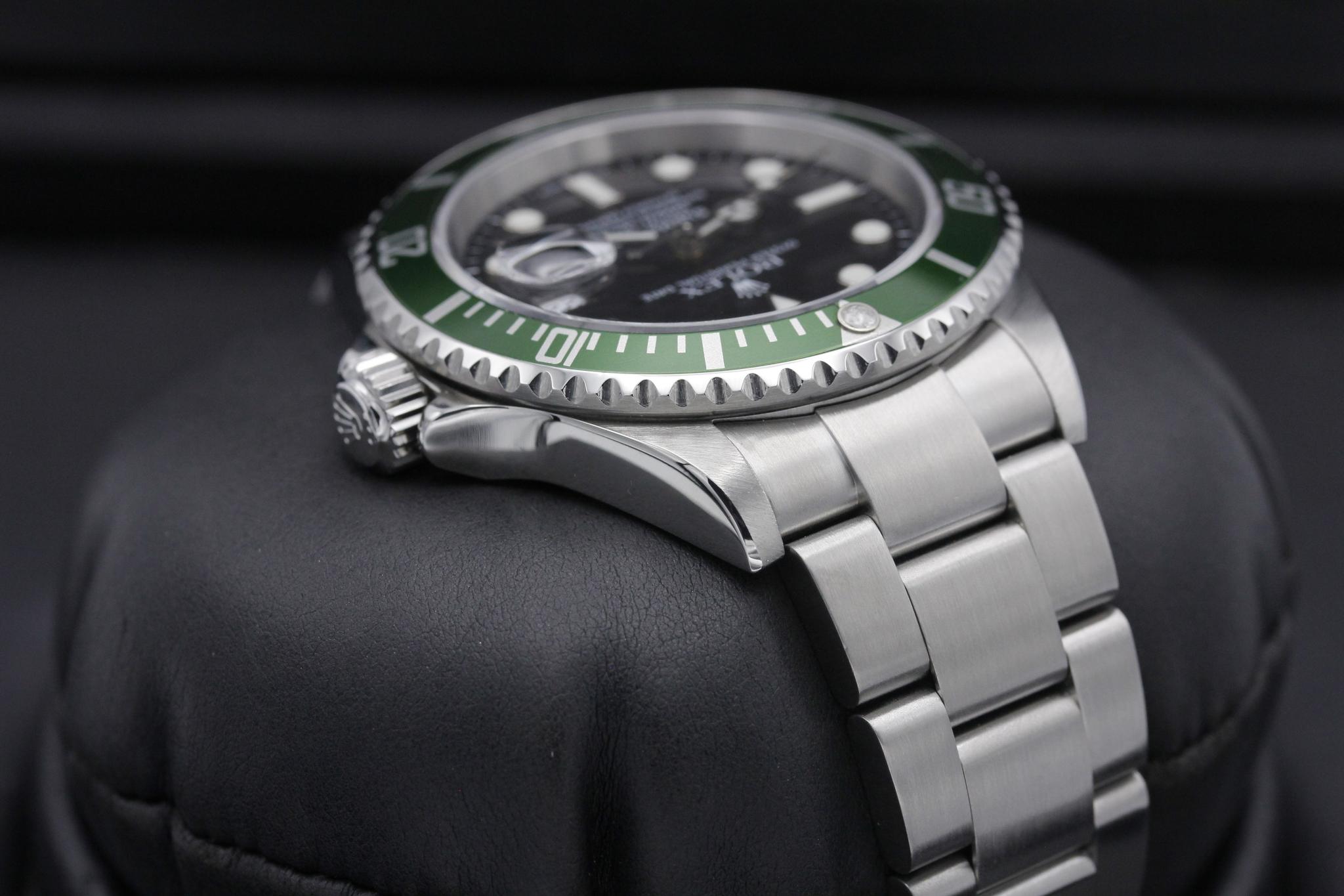 Watch Image 4