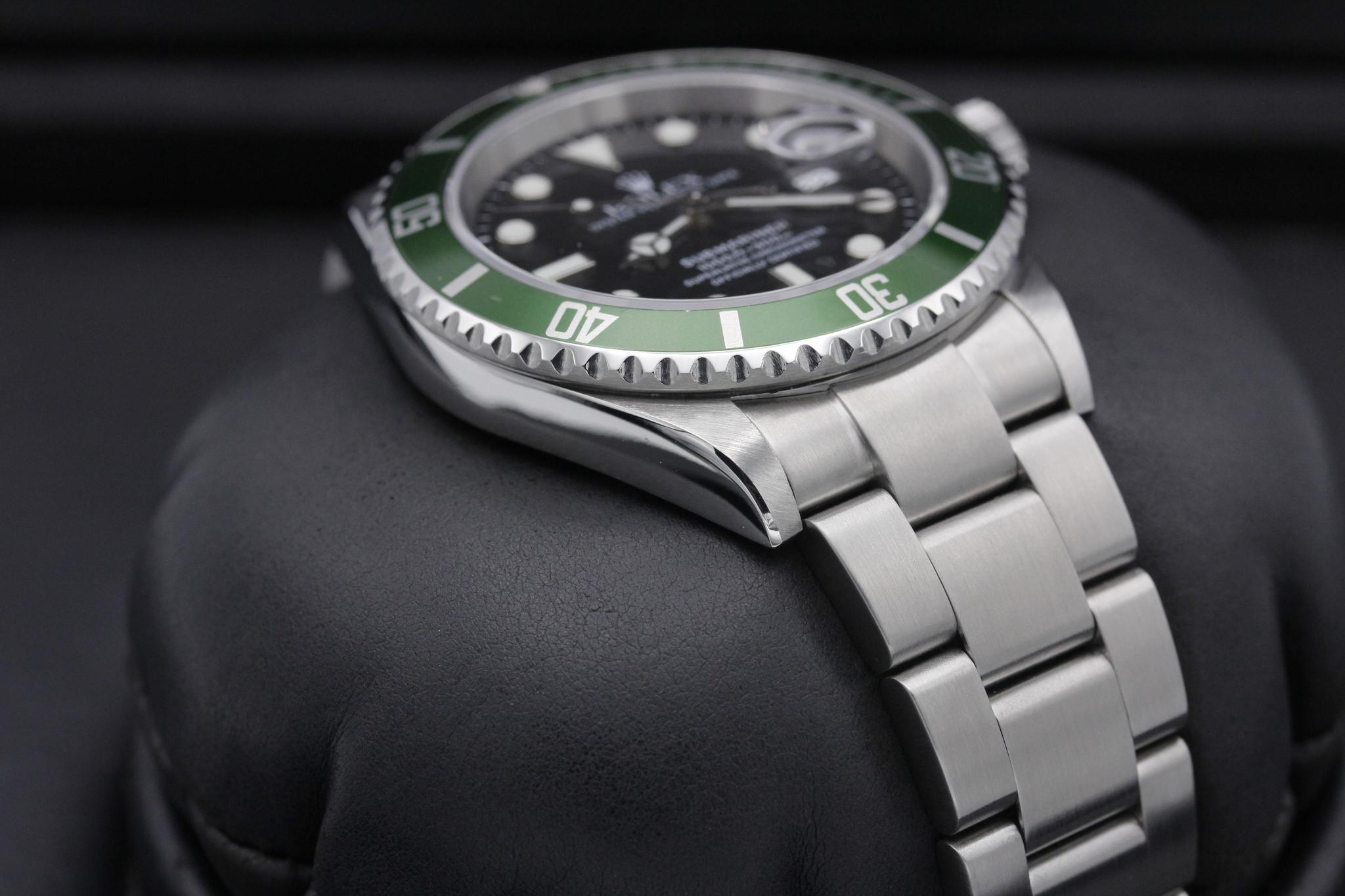Watch Image 6