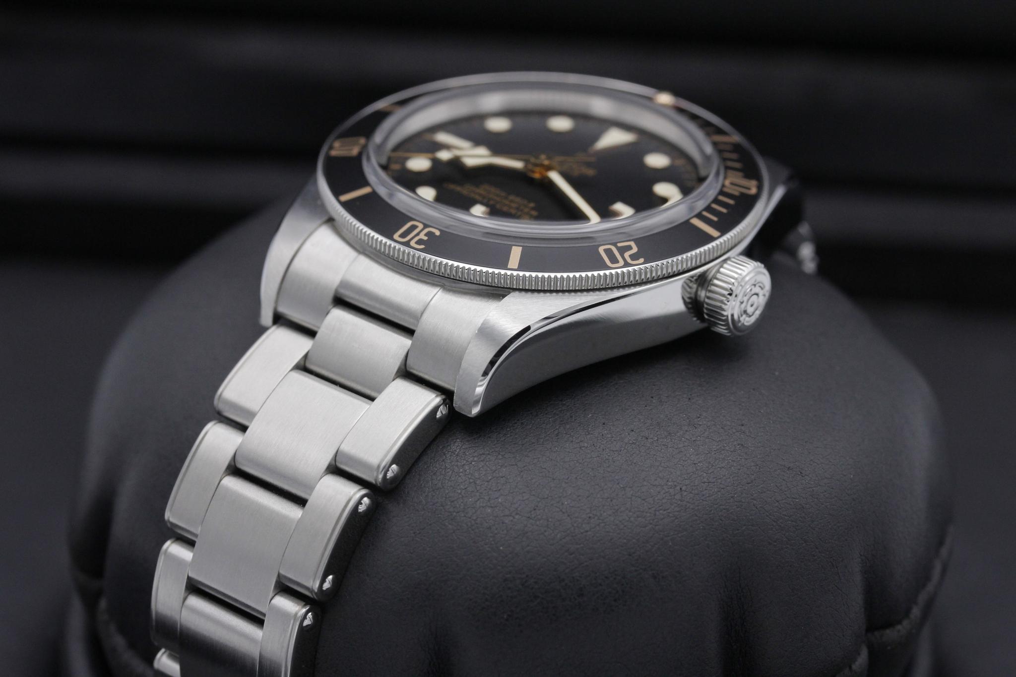 Watch Image 2