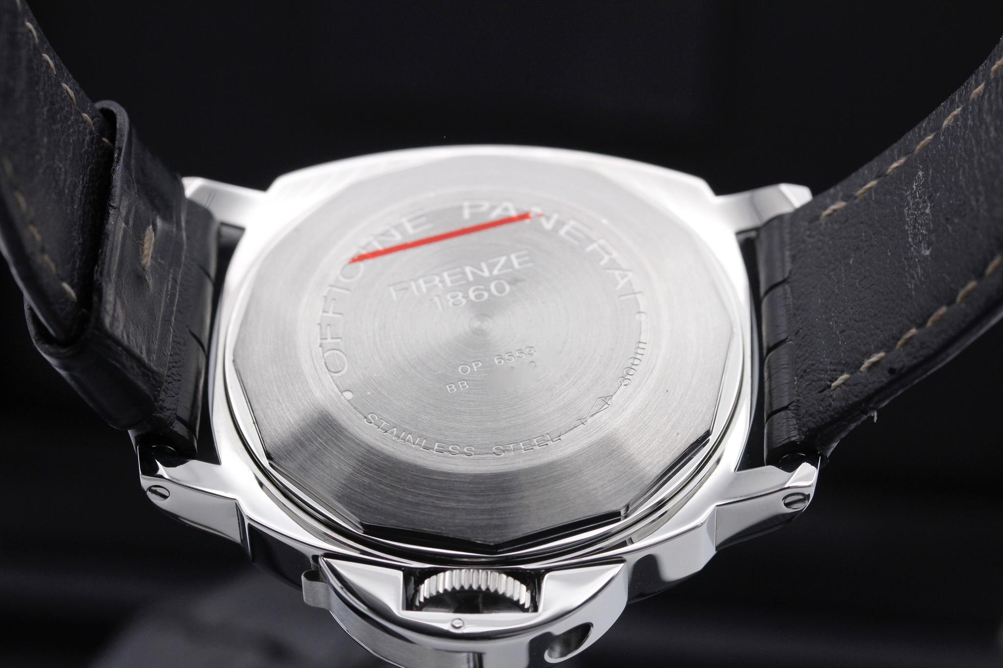 Watch Image 7