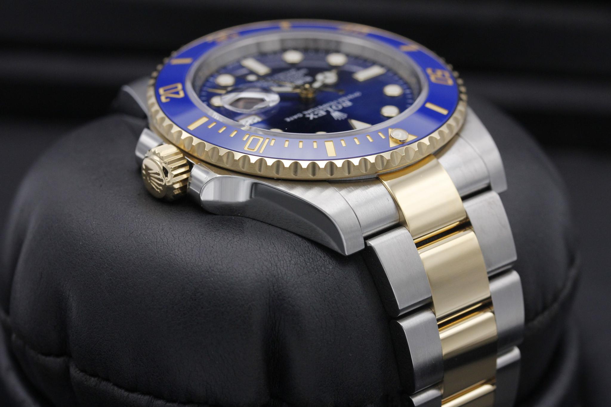 Watch Image 4