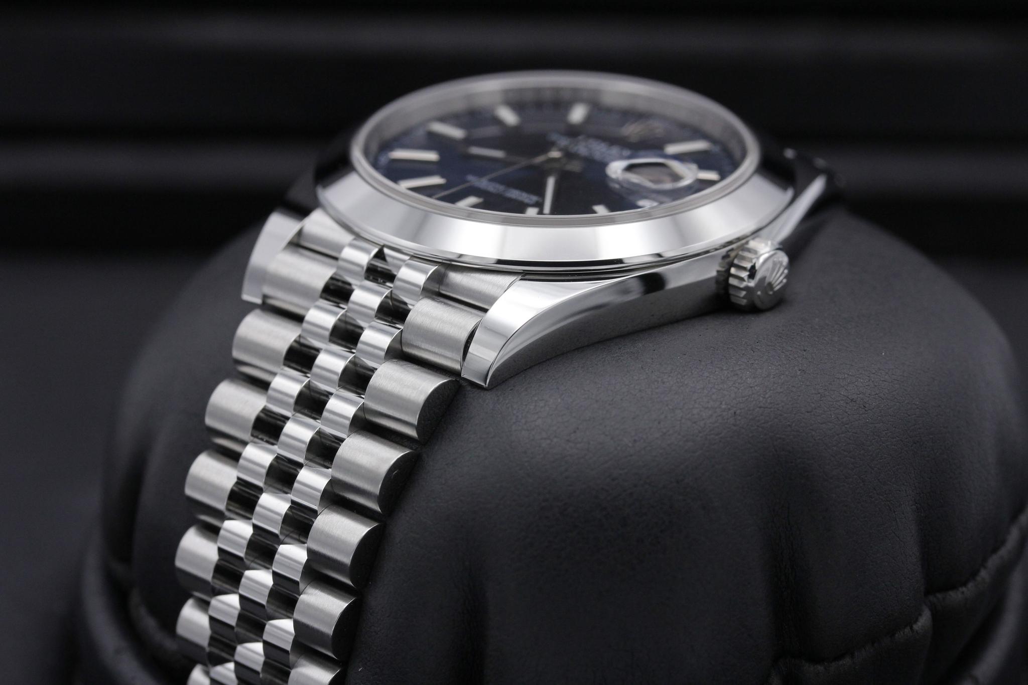 Watch Image 2