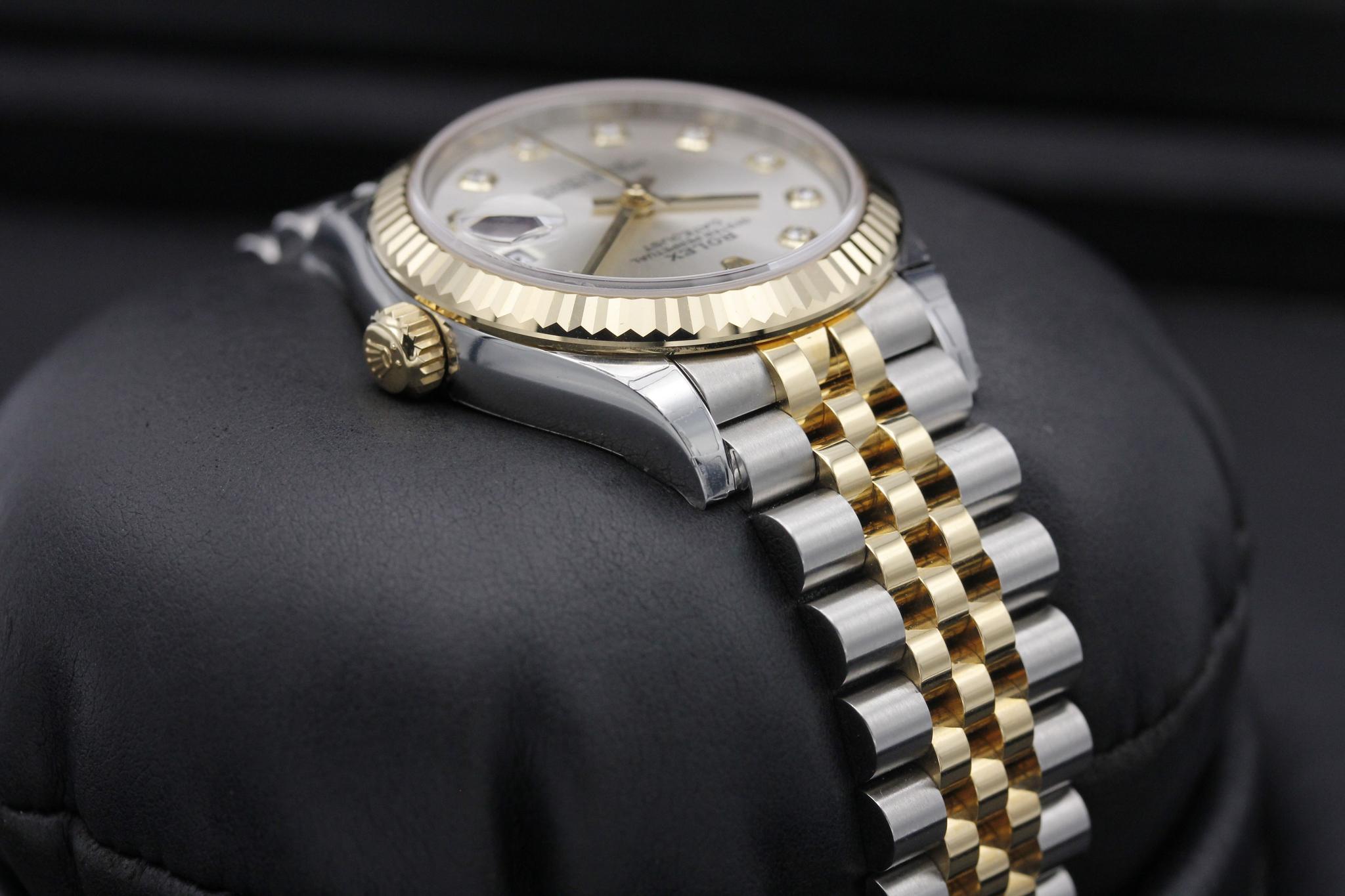 Watch Image 4