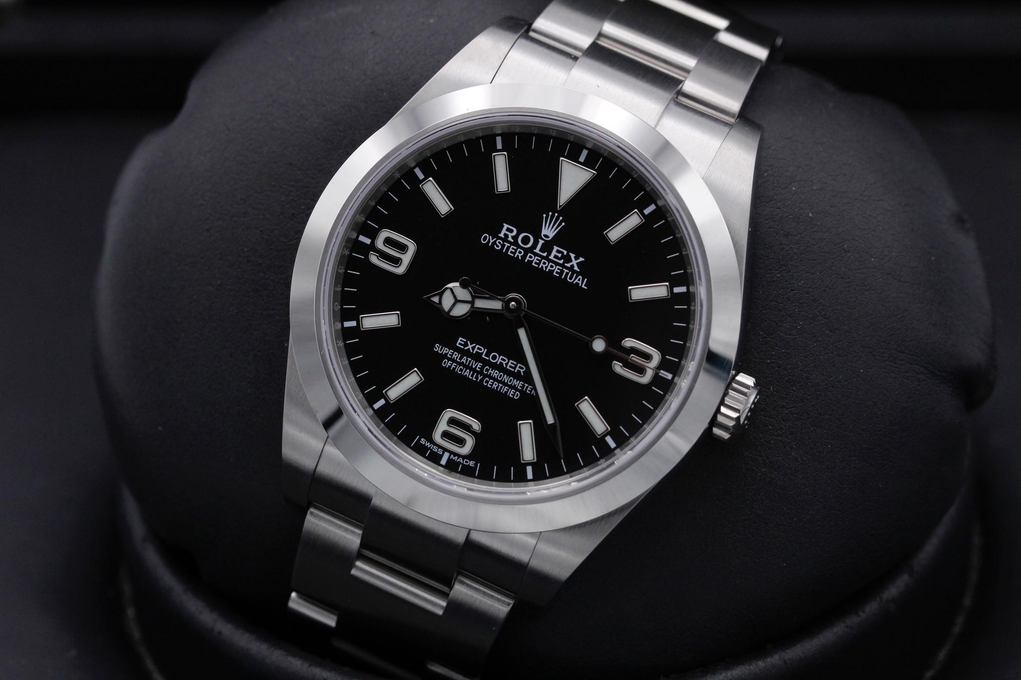 Watch Image 10