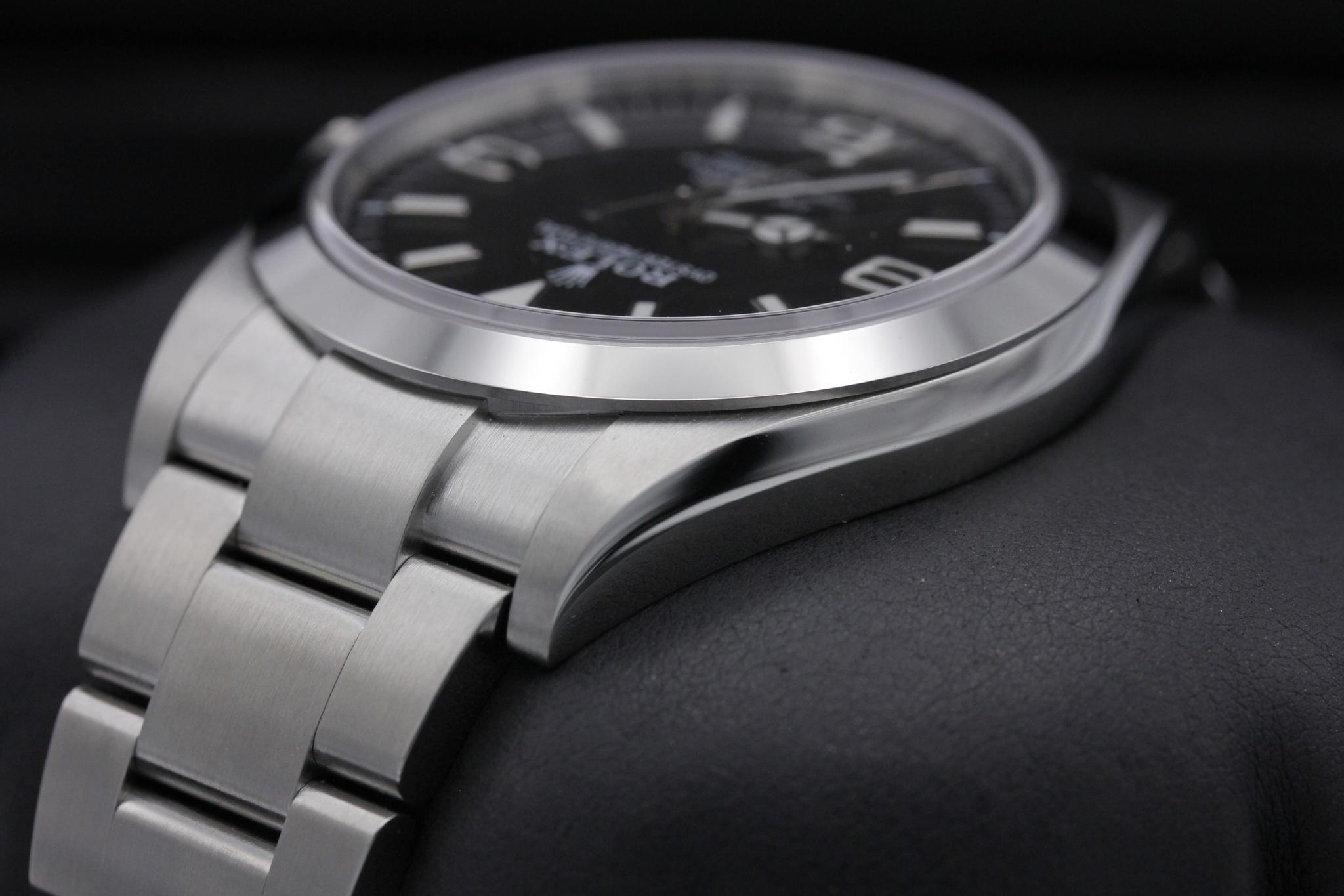 Watch Image 5