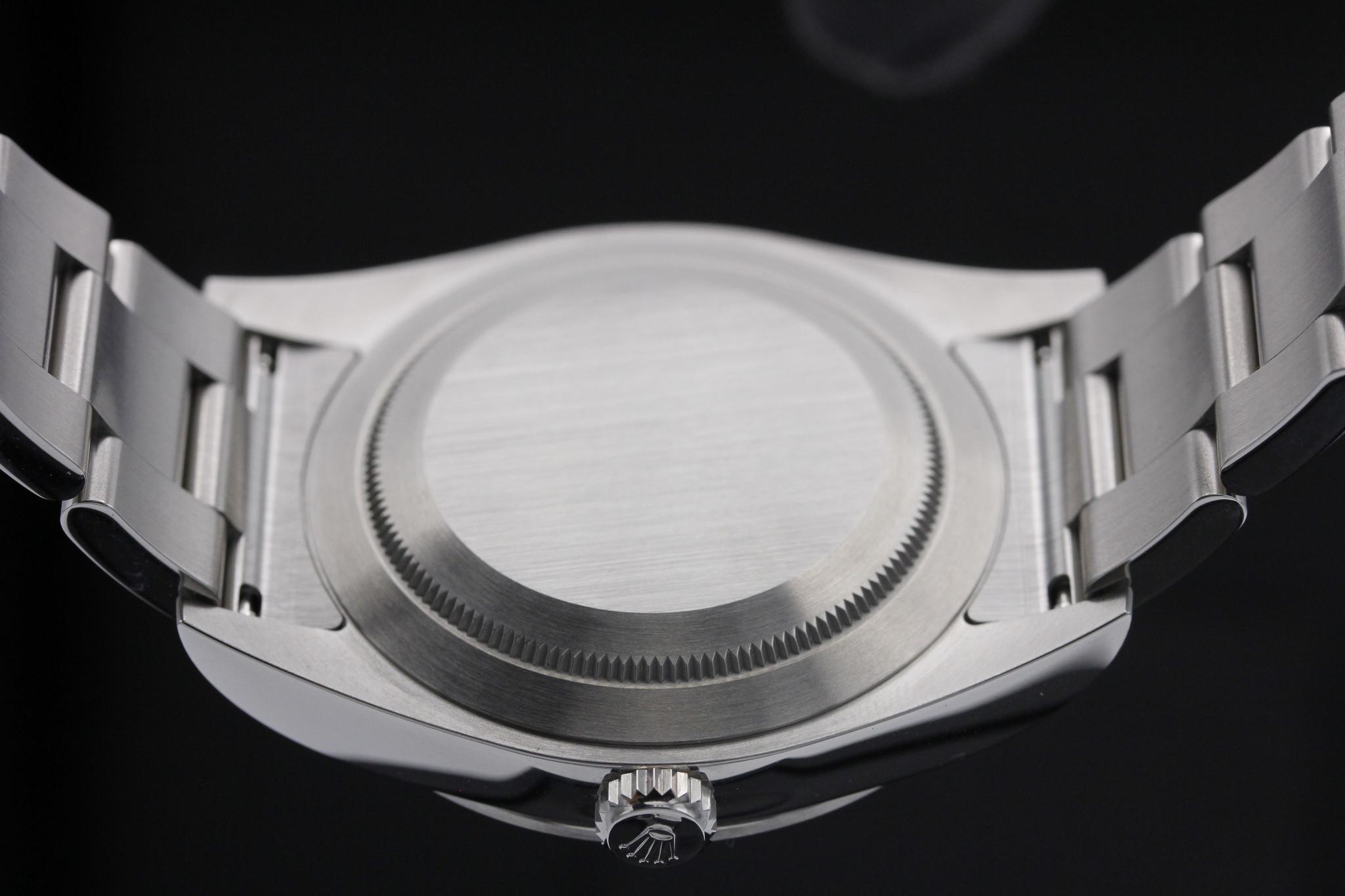 Watch Image 7