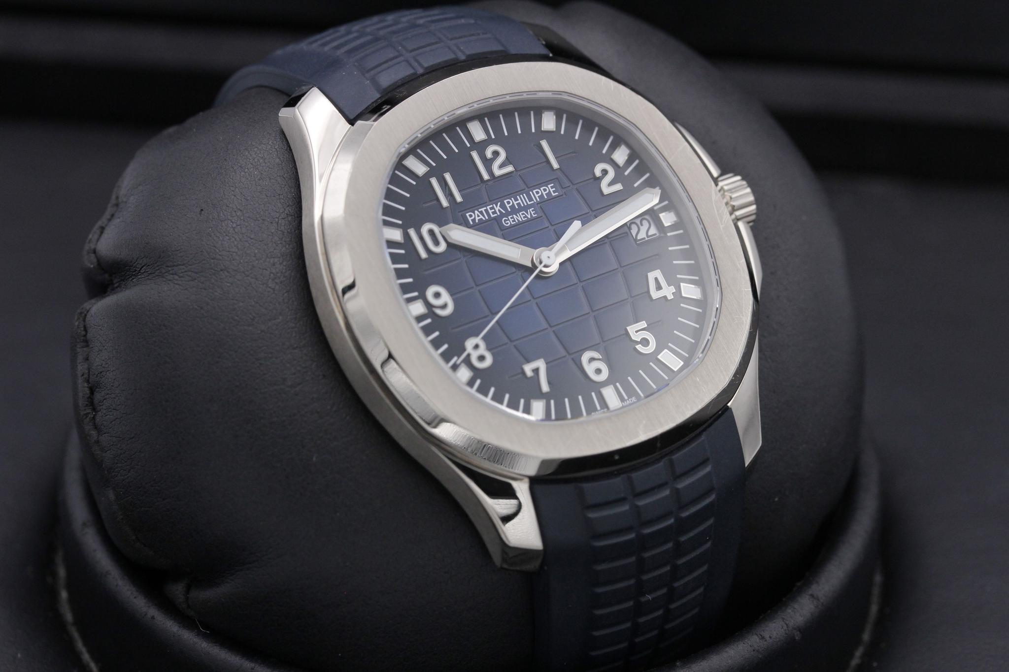 Watch Image 12