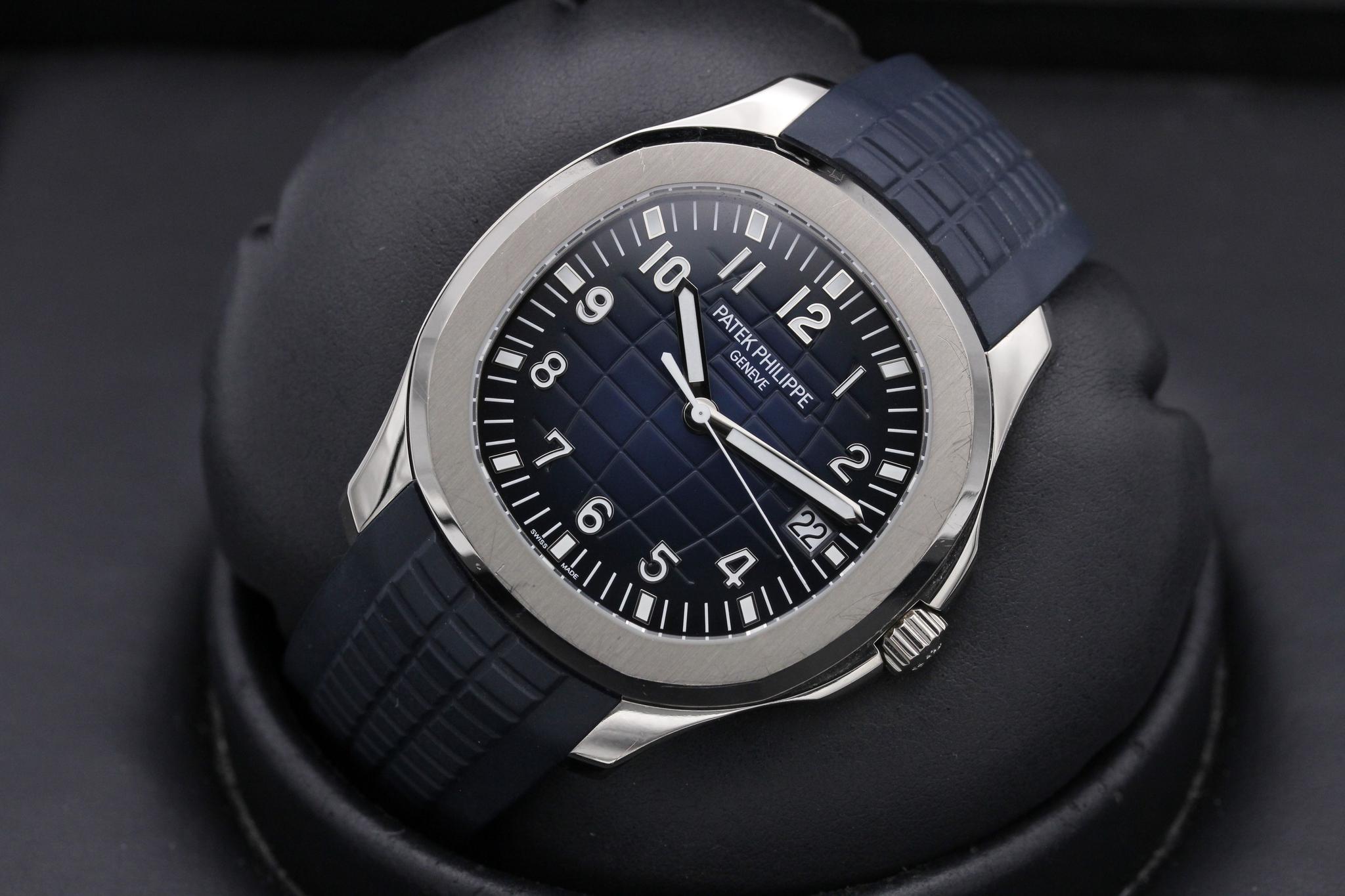 Watch Image 11