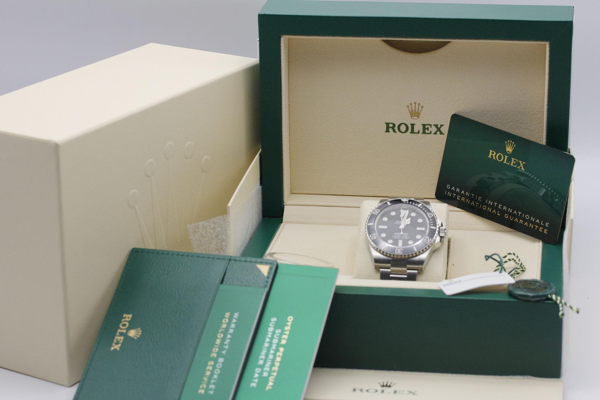 Watch Image 11