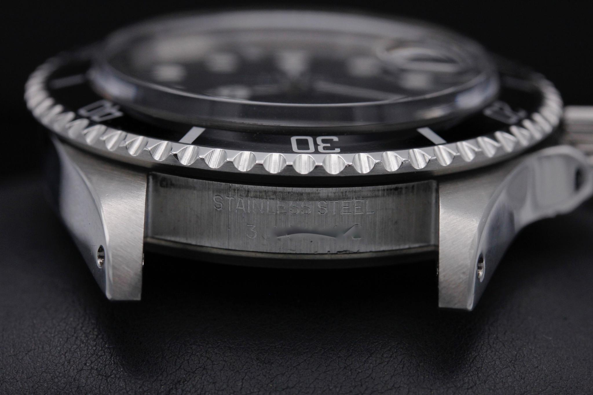 Watch Image 12
