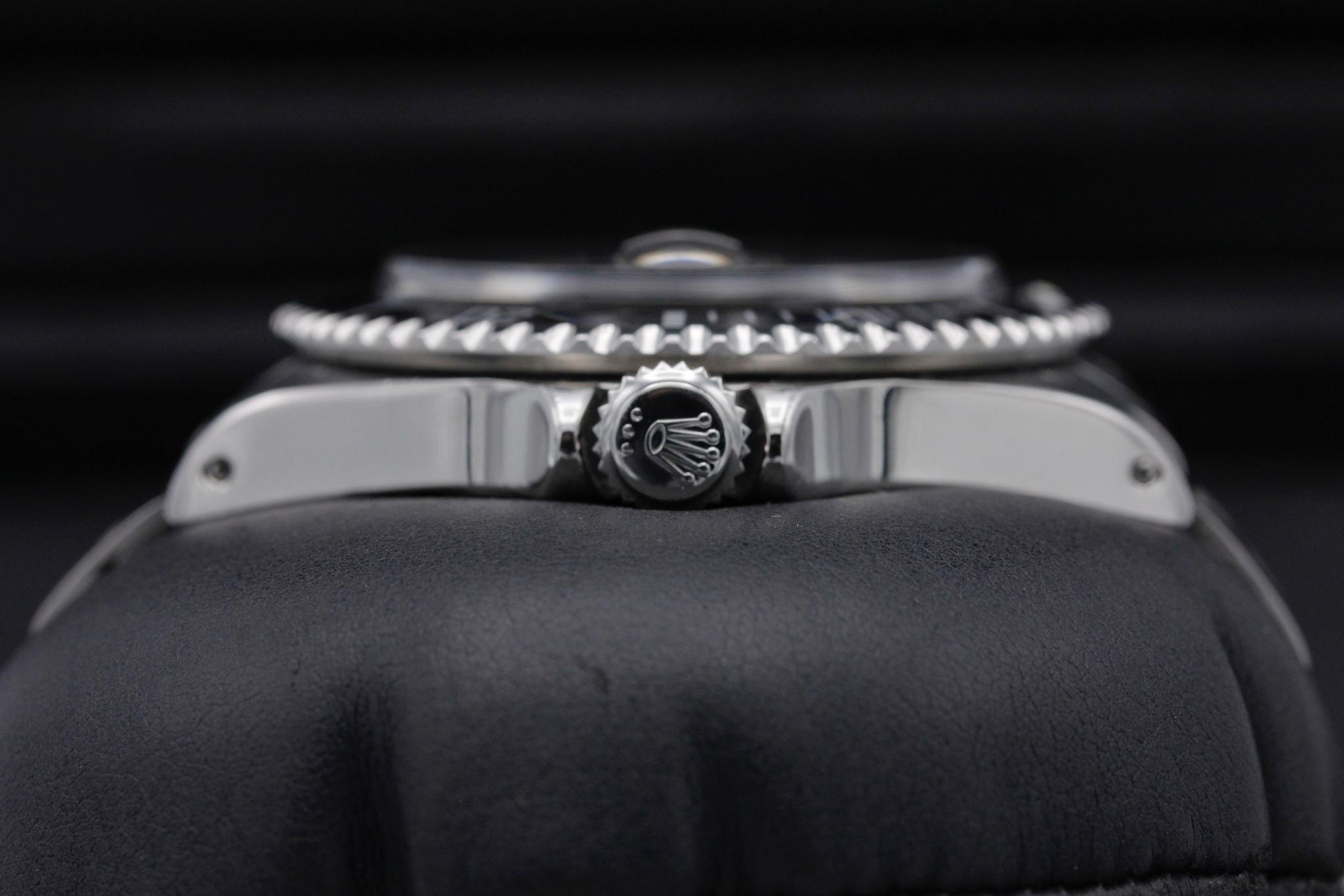 Watch Image 4