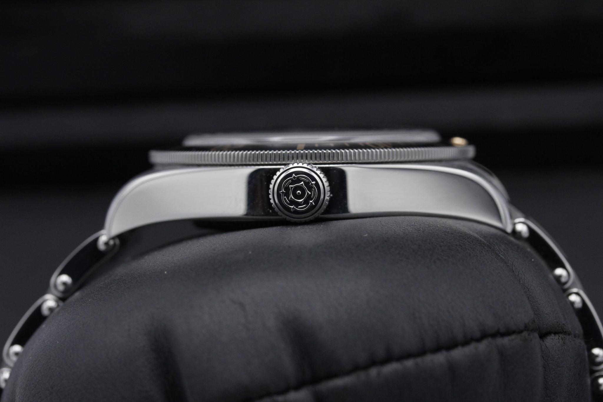 Watch Image 3